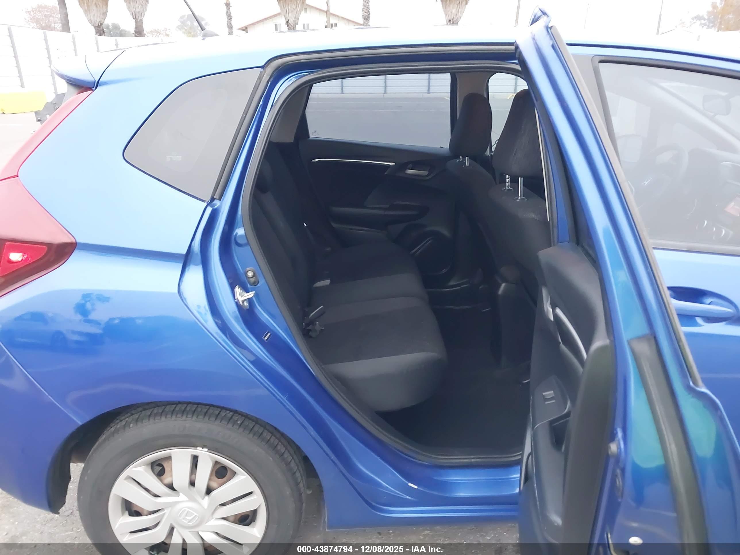 HONDA FIT image 8