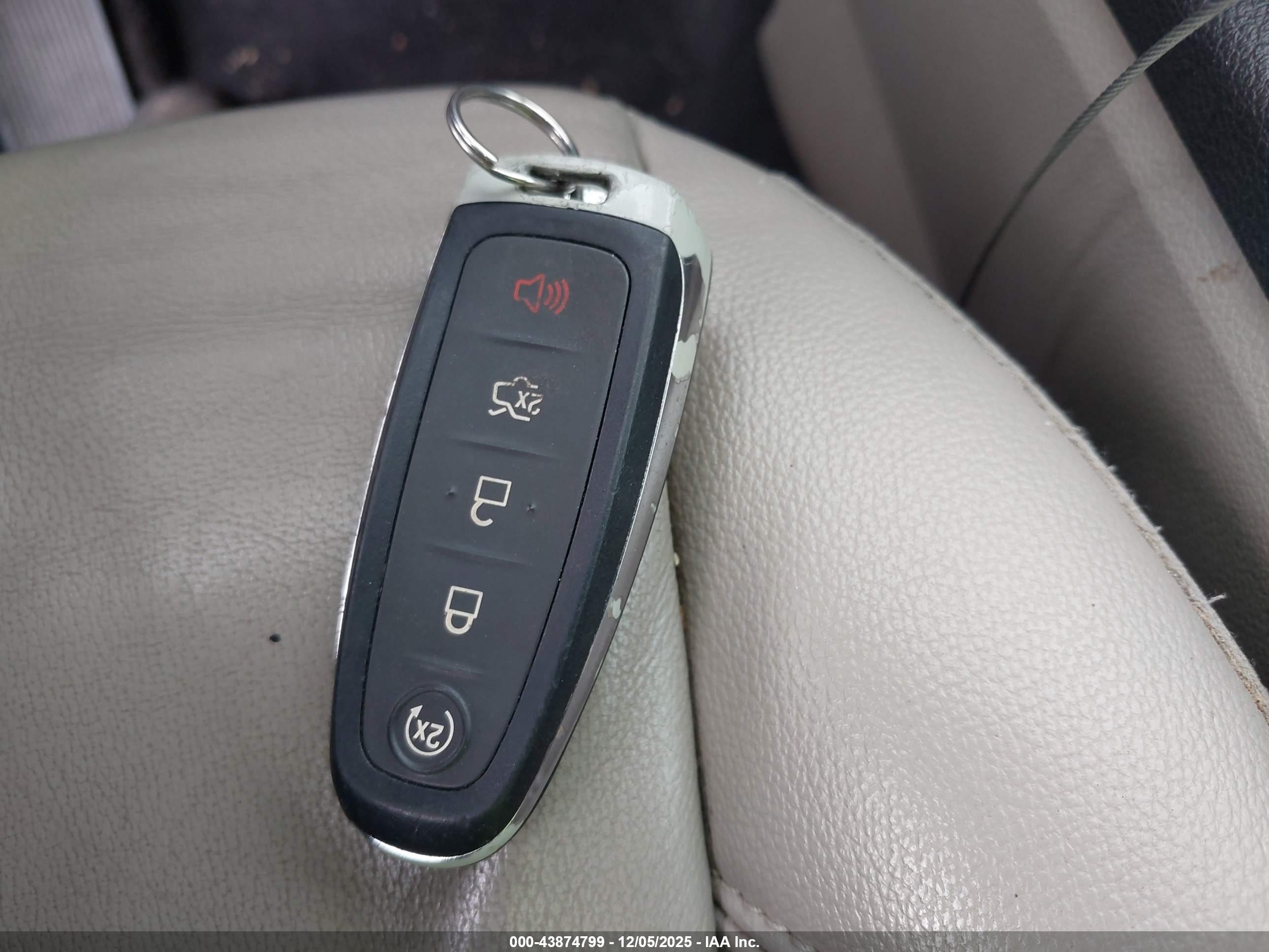 FORD ESCAPE image 11