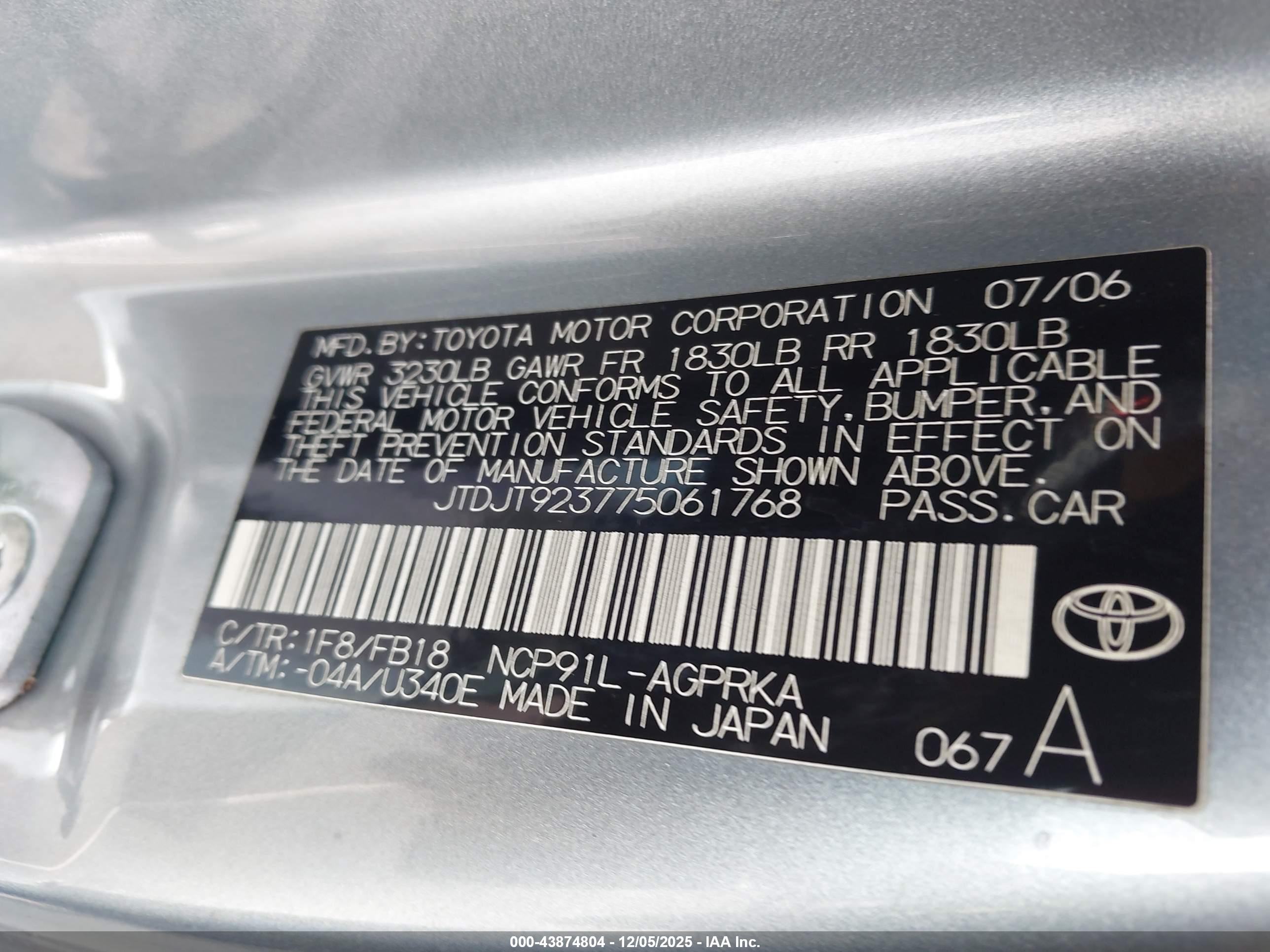 TOYOTA YARIS image 9