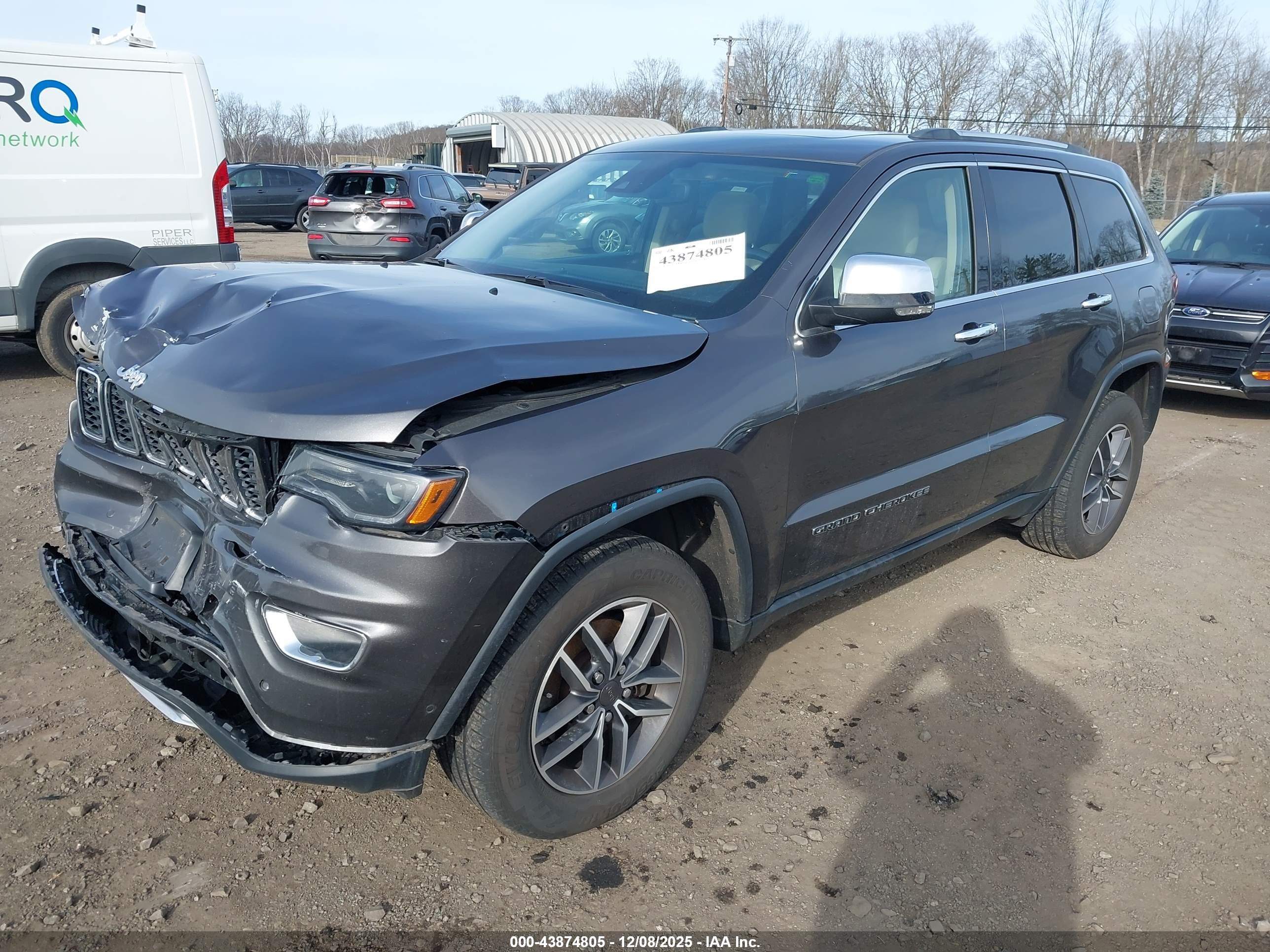 JEEP GRAND image 2