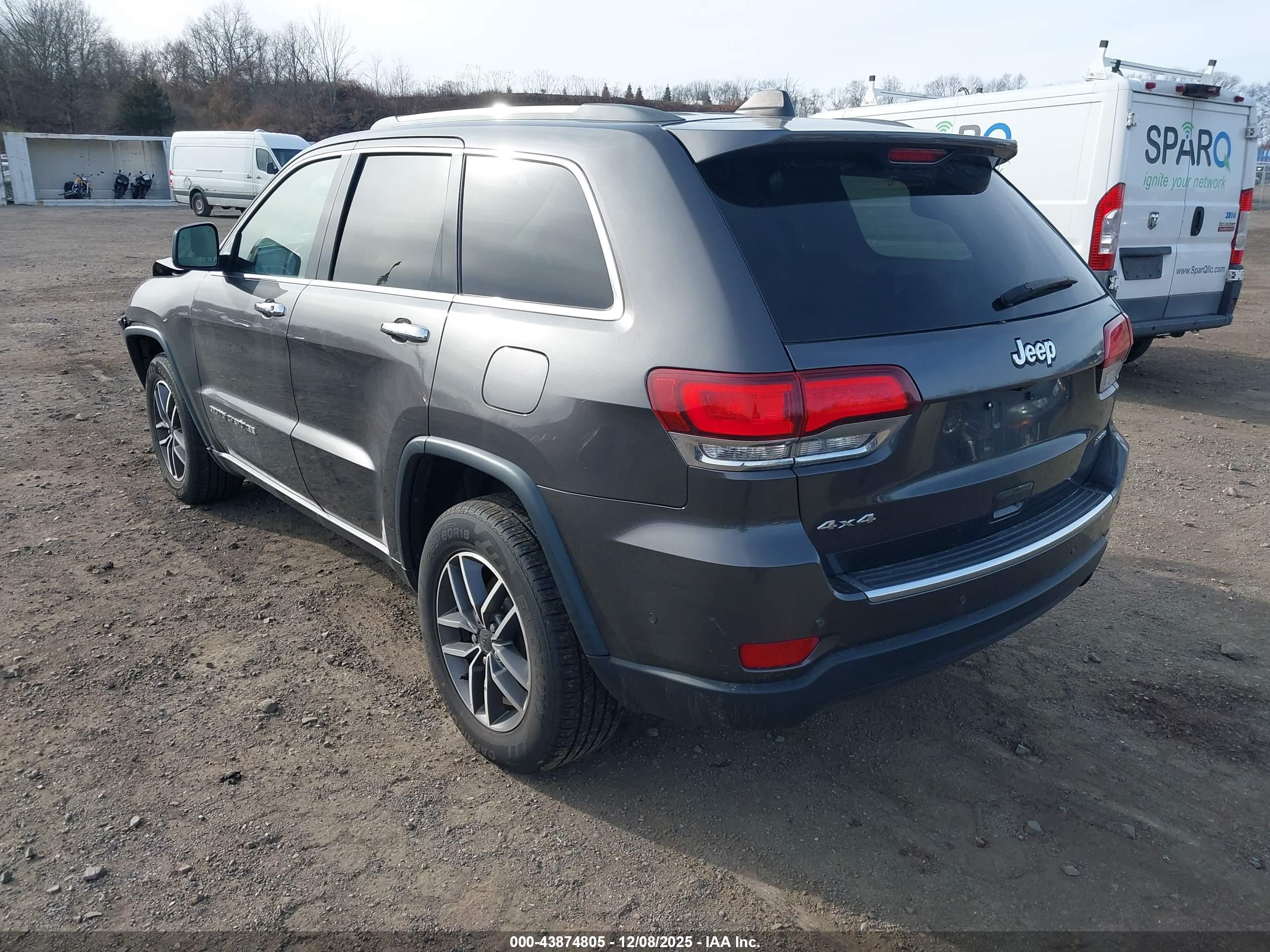 JEEP GRAND image 3