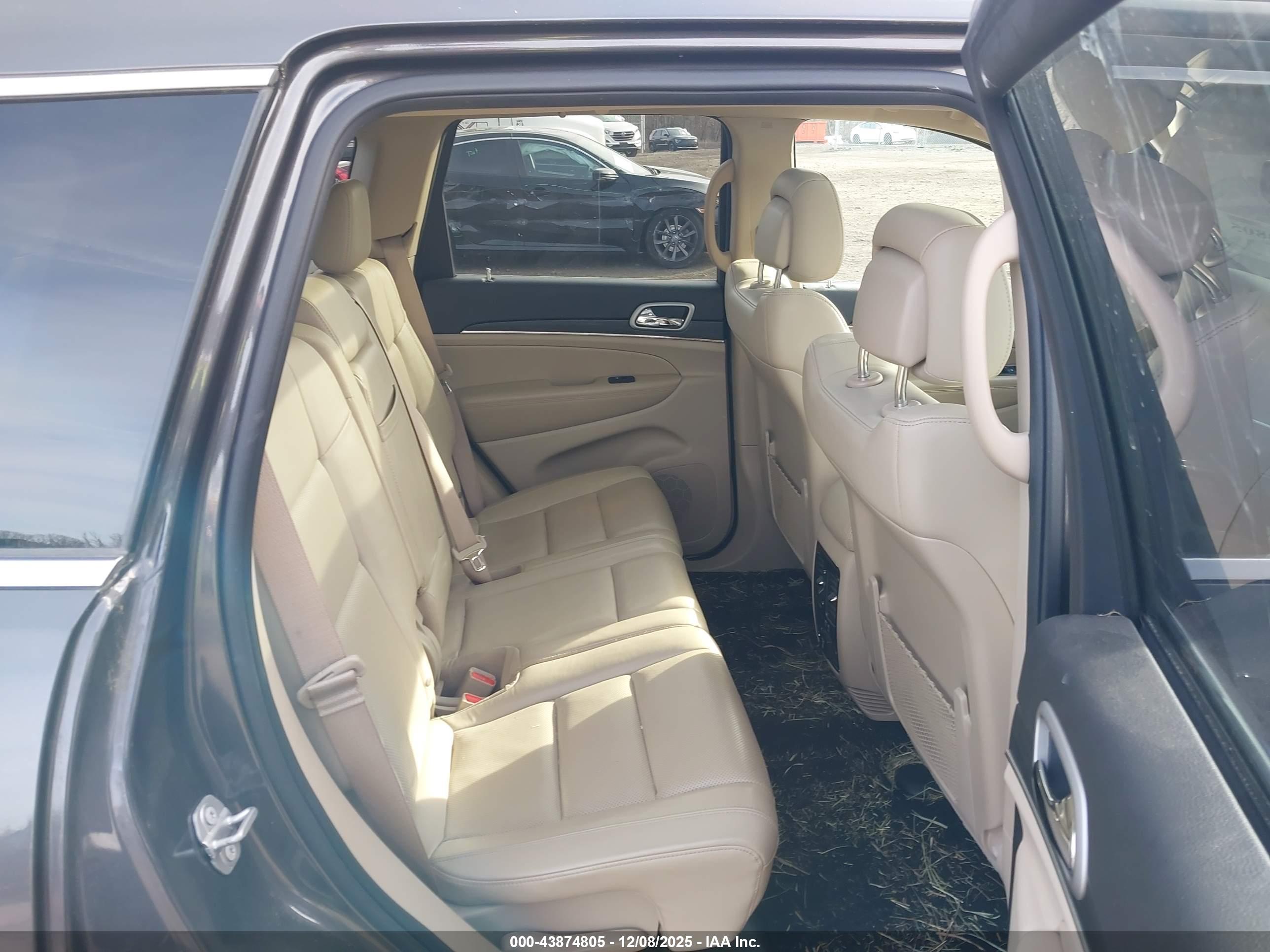 JEEP GRAND image 8