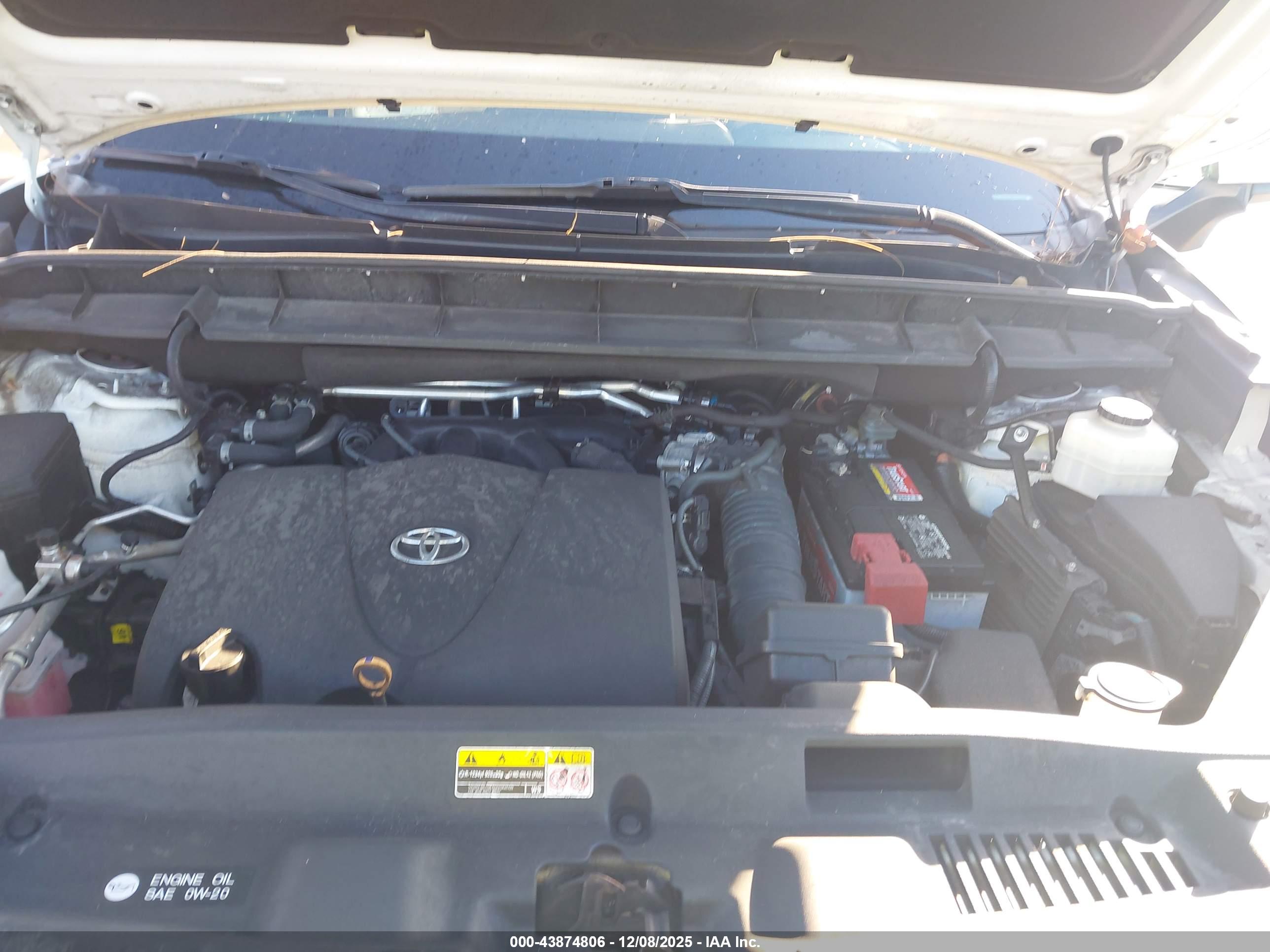 TOYOTA HIGHLANDER image 10