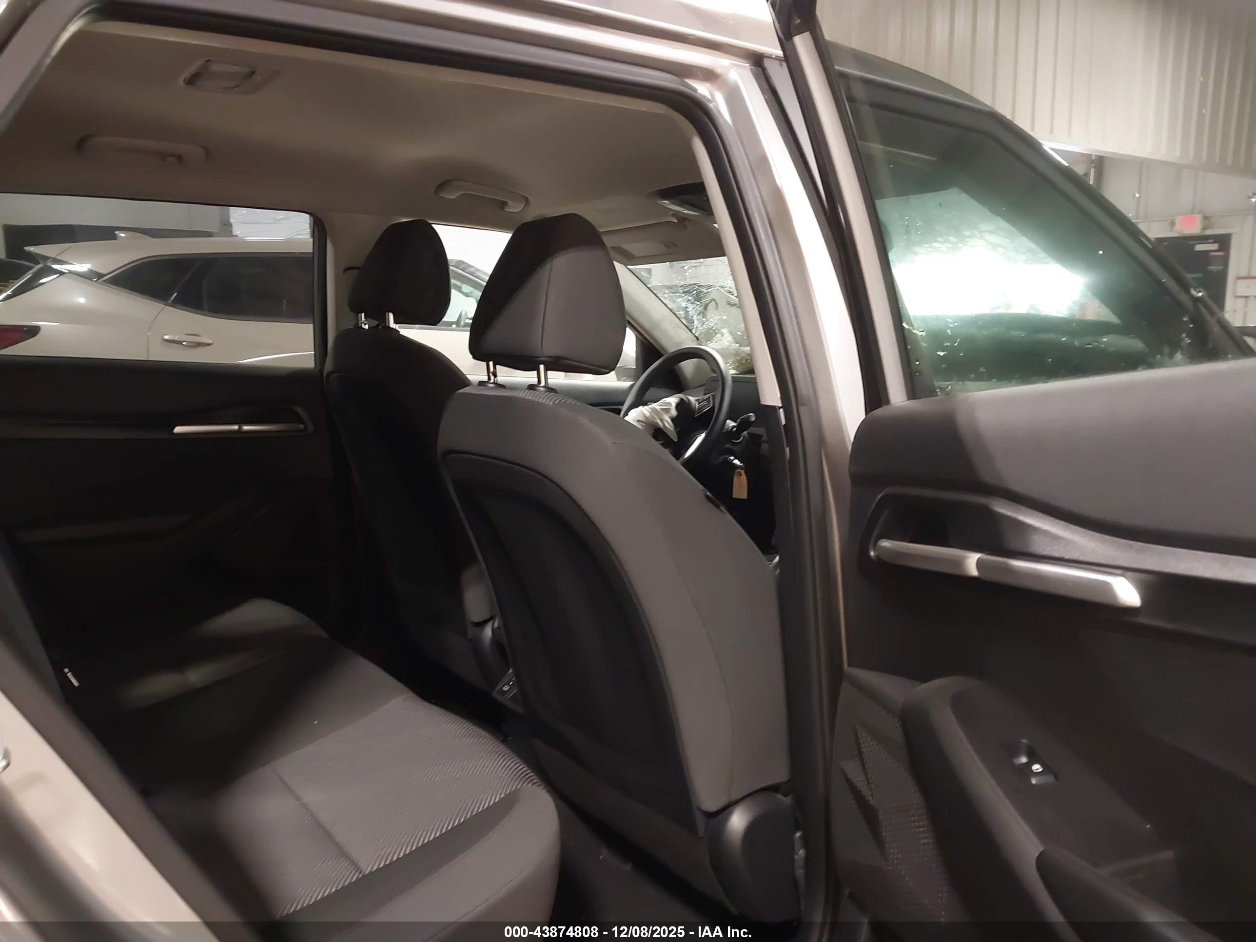 KIA SELTOS image 8