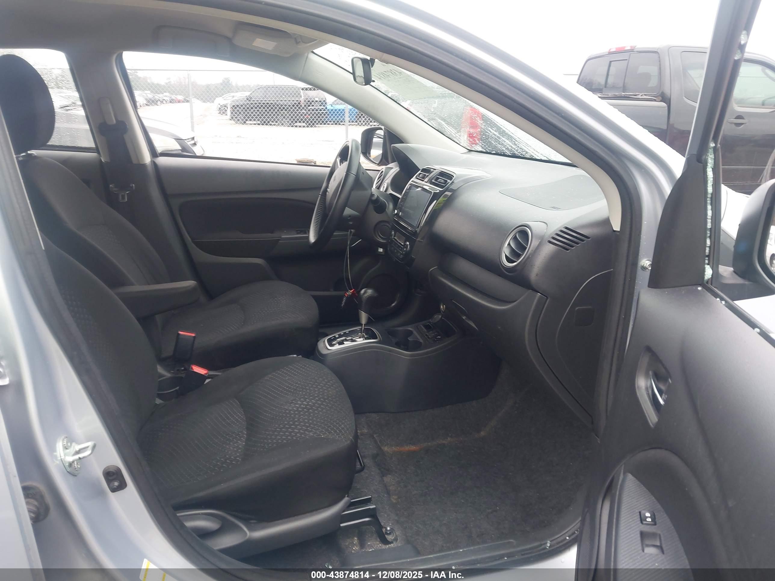 MITSUBISHI MIRAGE image 5