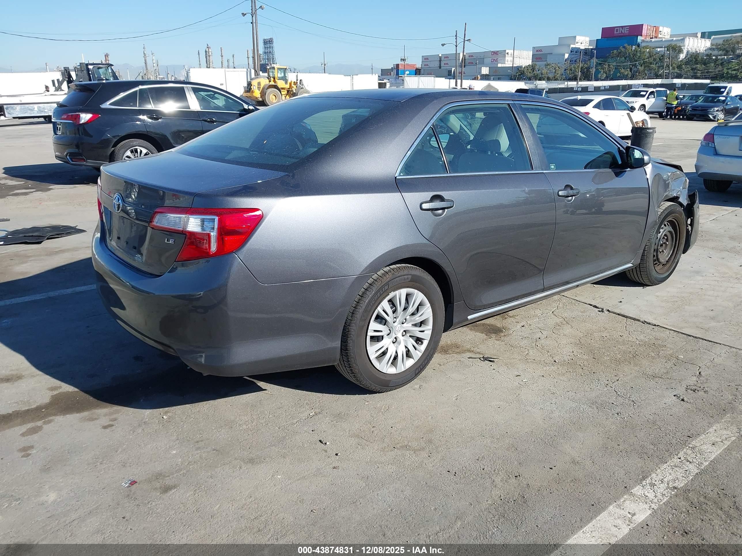 TOYOTA CAMRY image 4