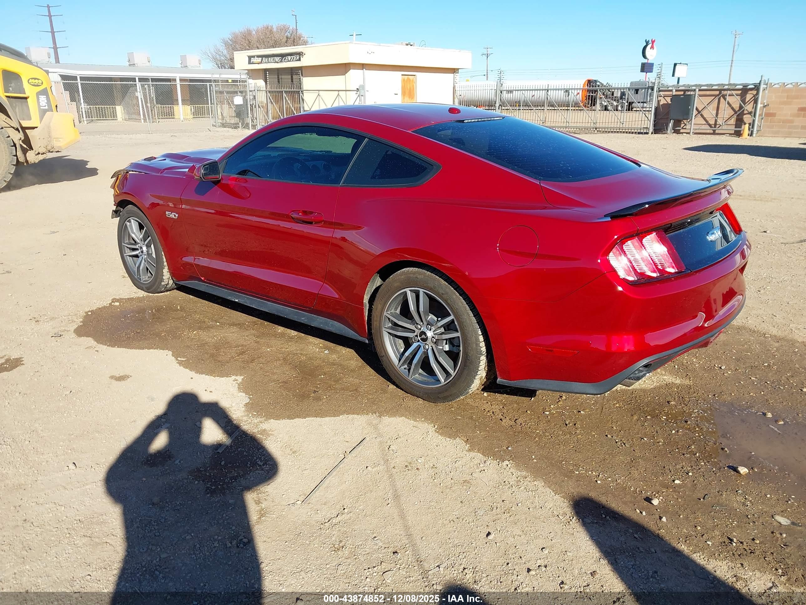 FORD MUSTANG image 3
