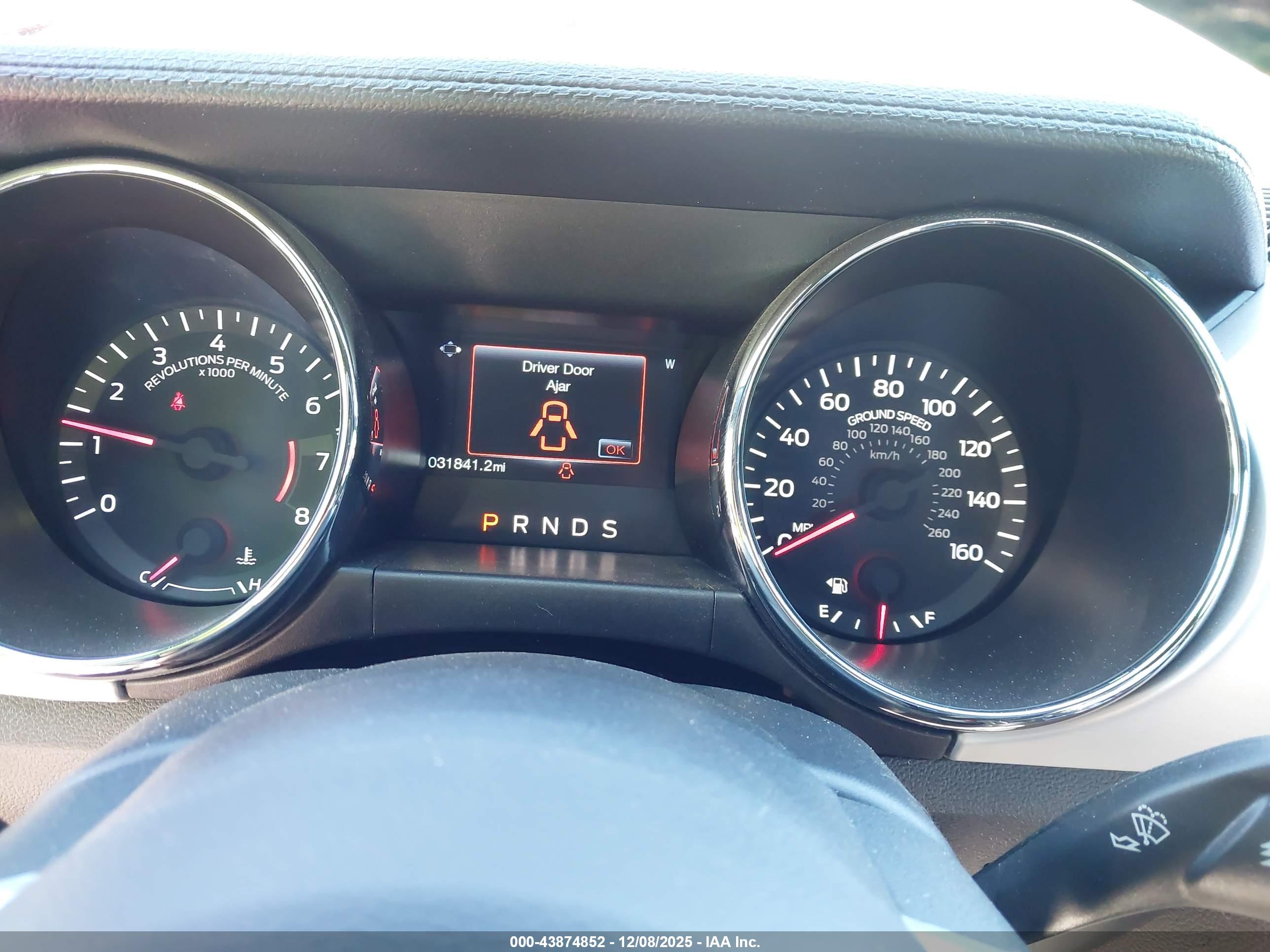 FORD MUSTANG image 7