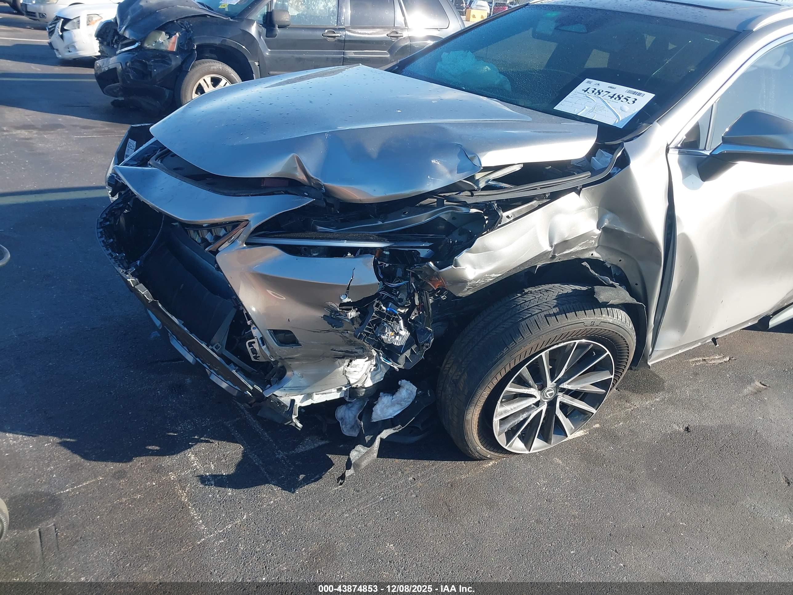 LEXUS NX image 6