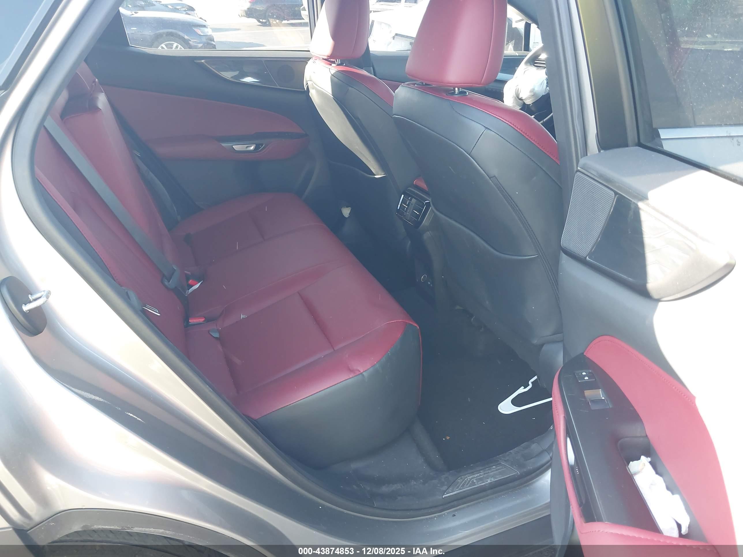 LEXUS NX image 8