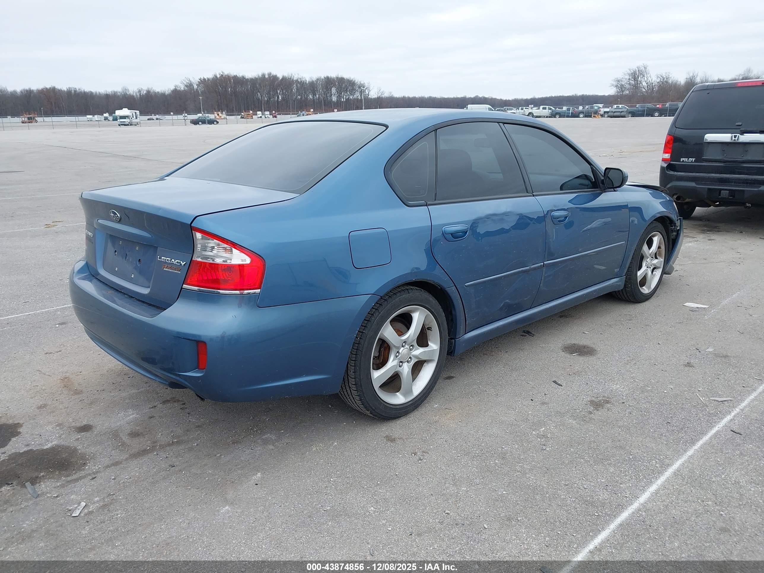 SUBARU LEGACY image 4