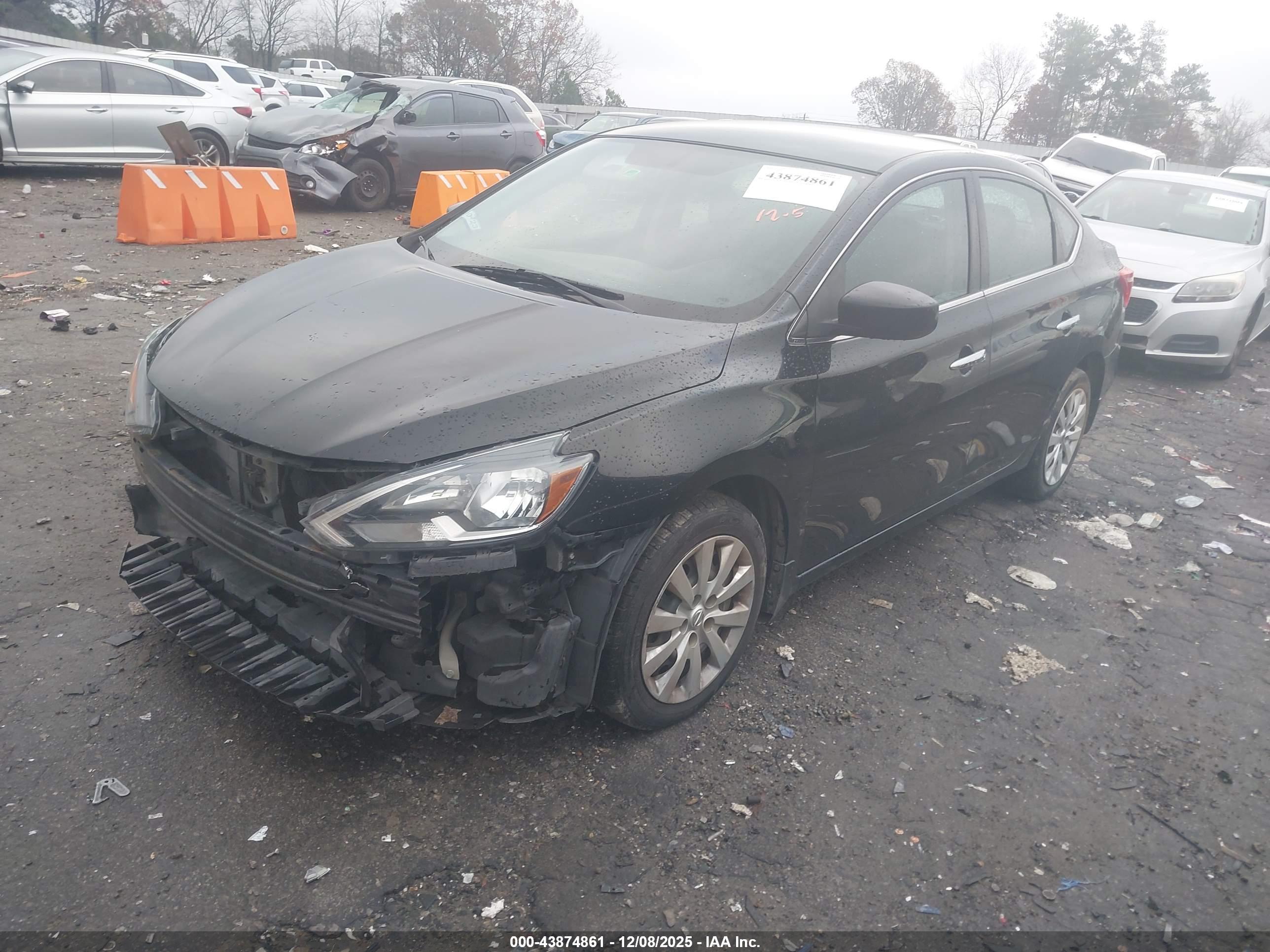NISSAN SENTRA image 2