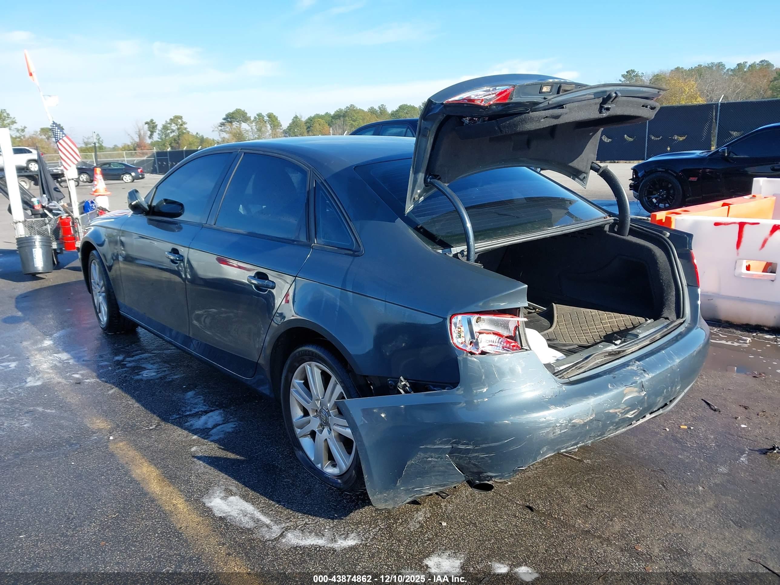 AUDI A4 image 3