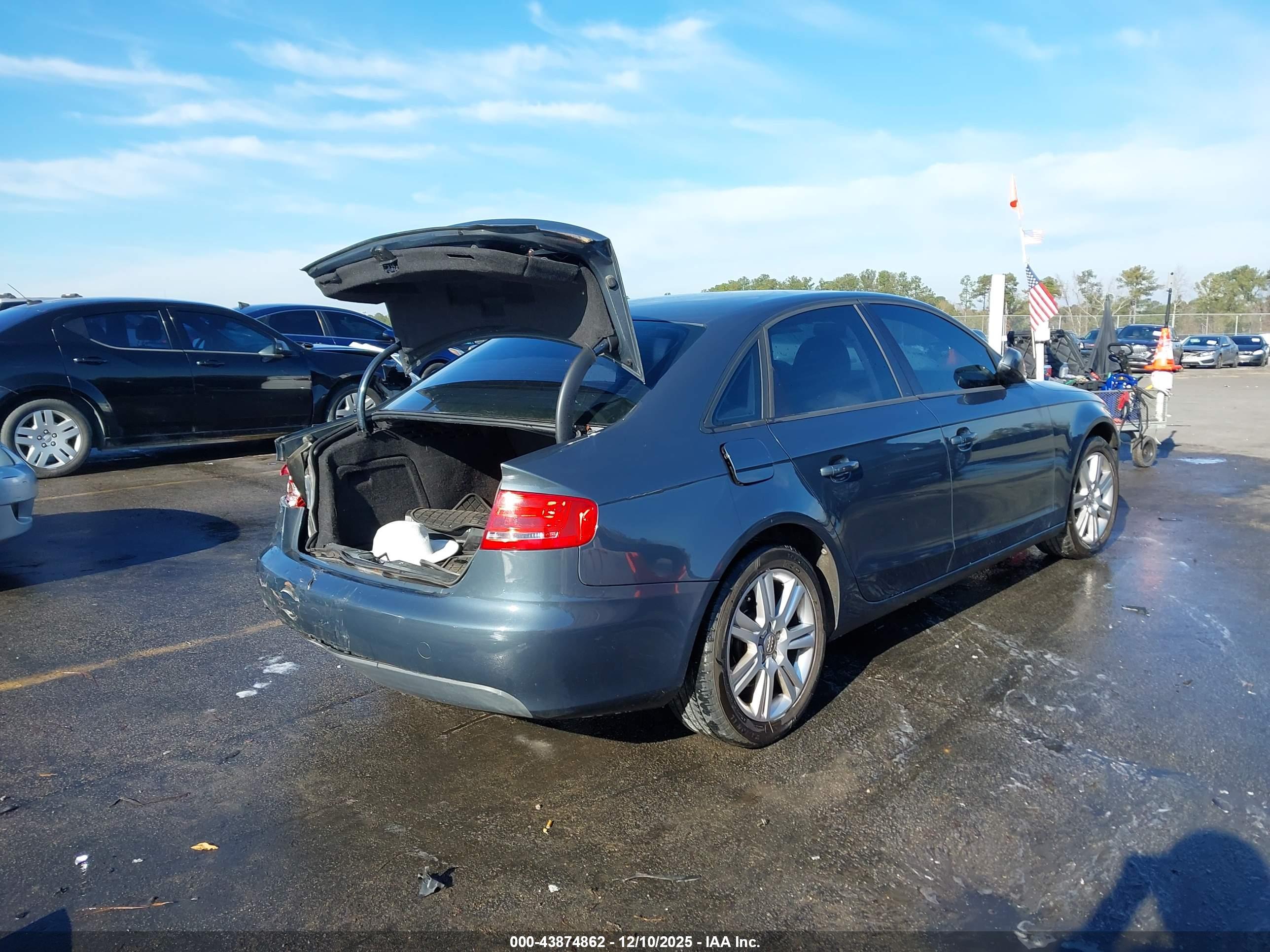 AUDI A4 image 4