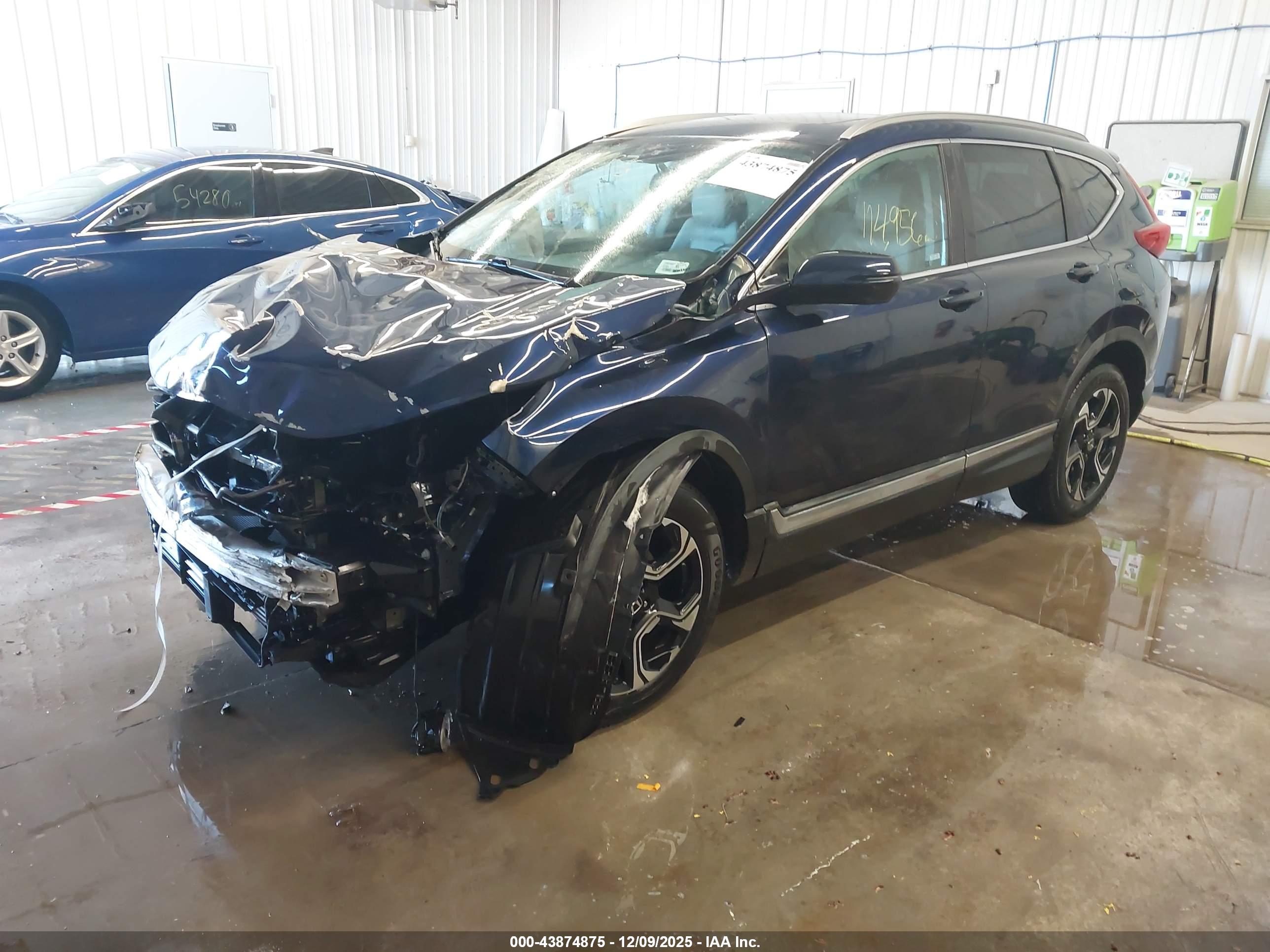 HONDA CR-V image 2