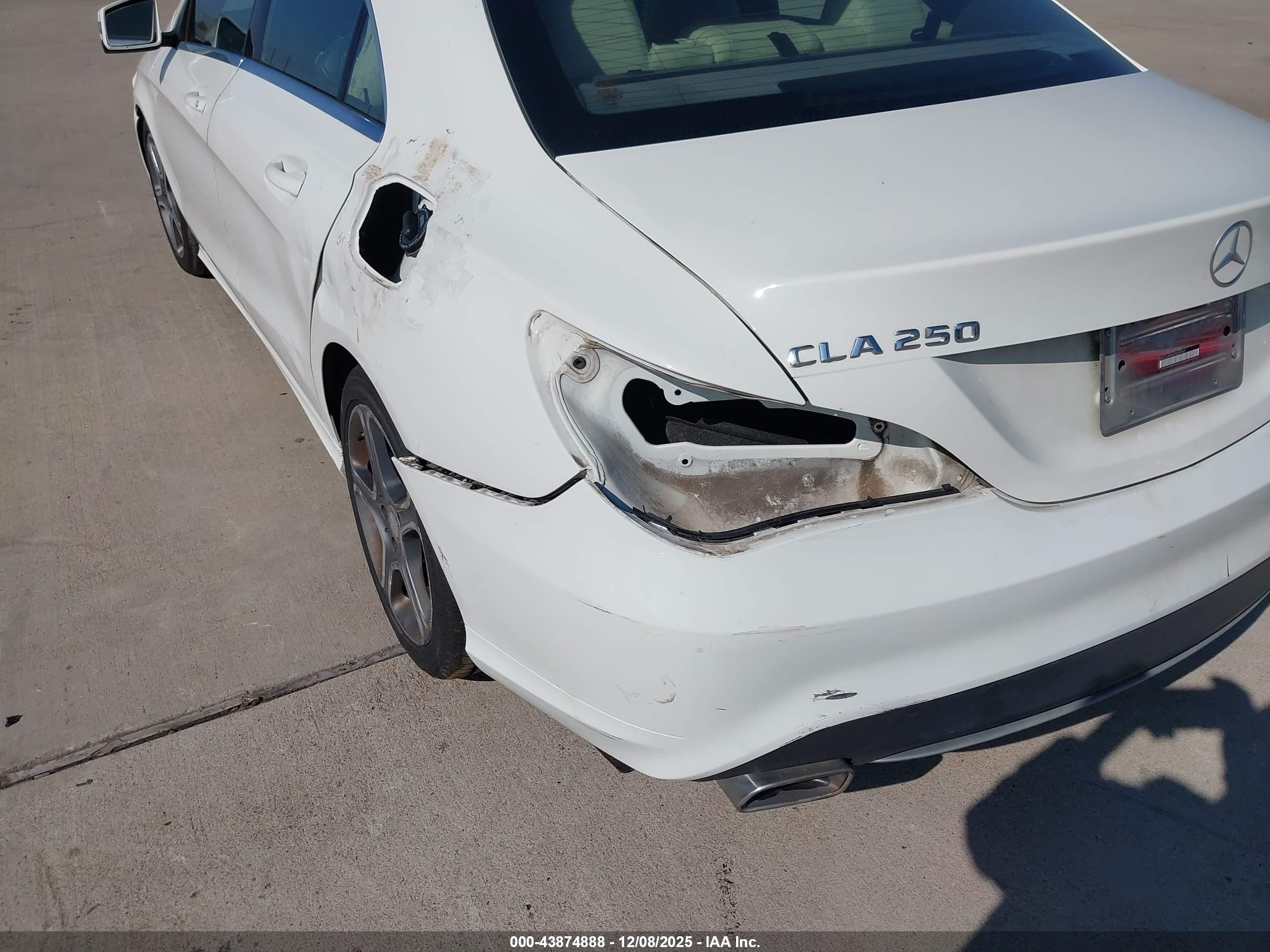 MERCEDES-BENZ CLA image 6