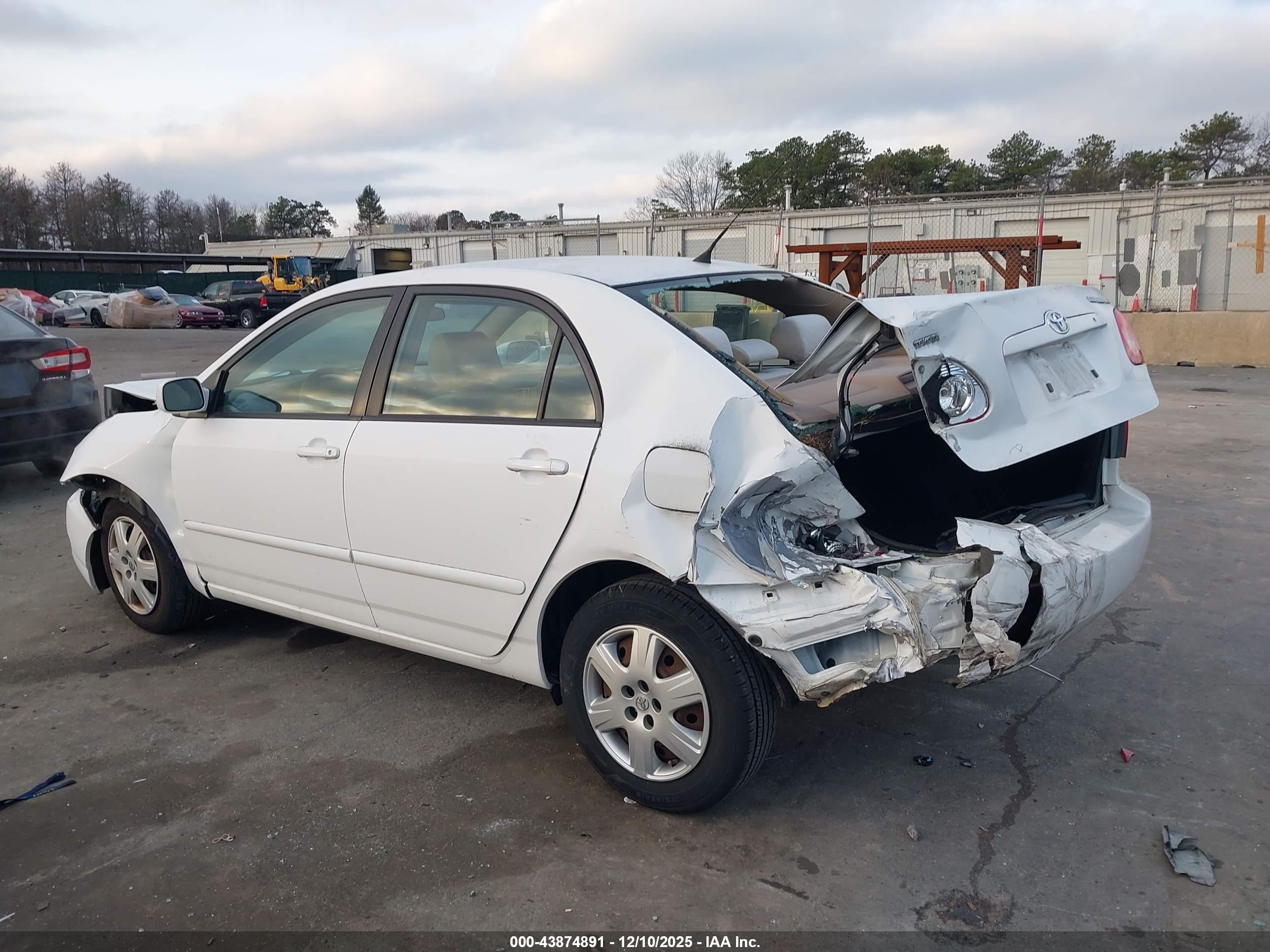 TOYOTA COROLLA image 3