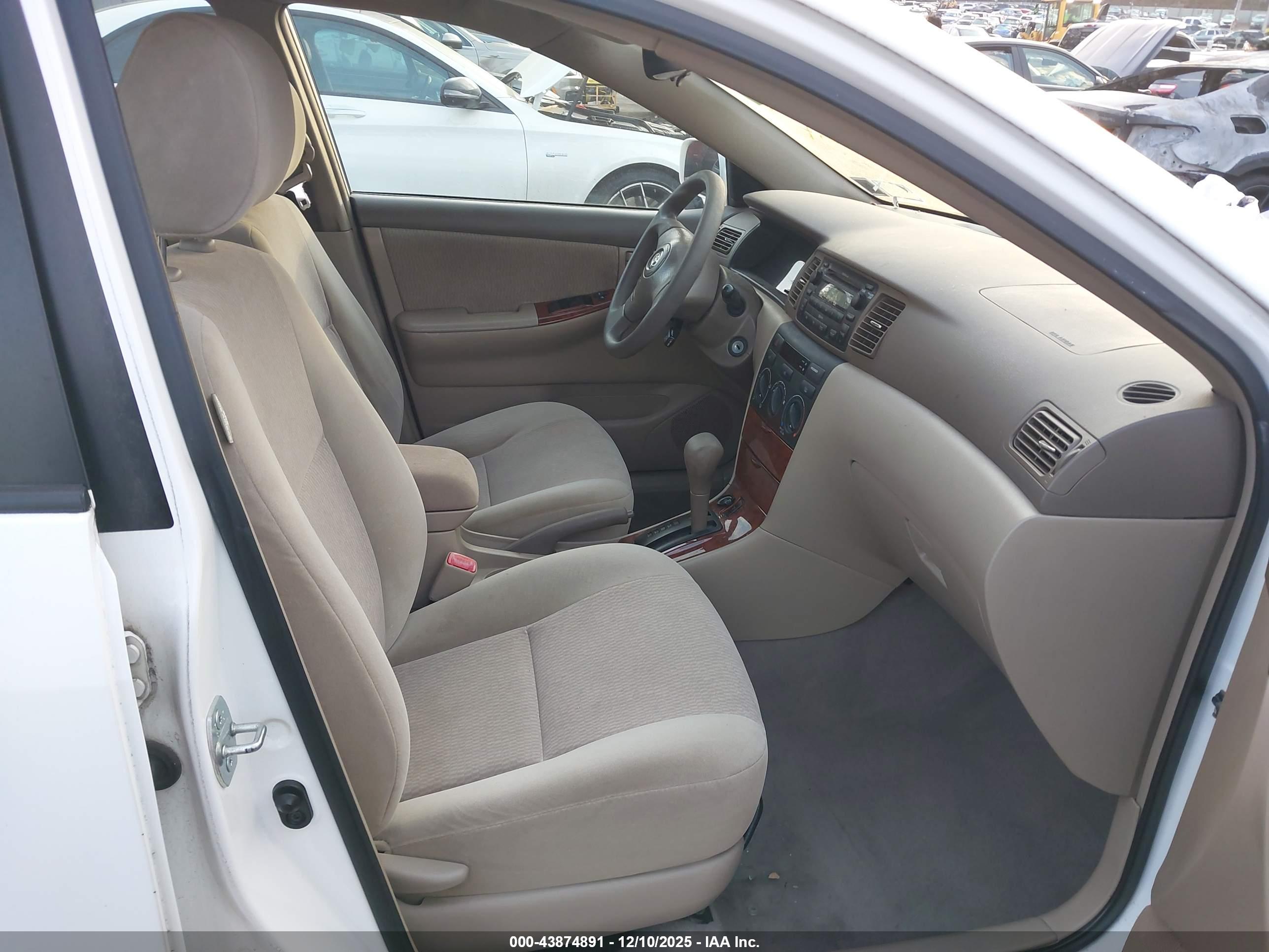 TOYOTA COROLLA image 5