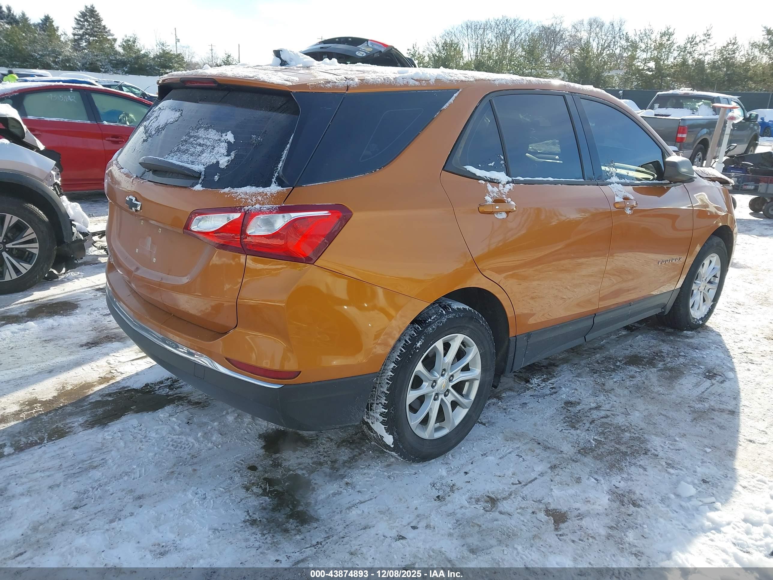 CHEVROLET EQUINOX image 4