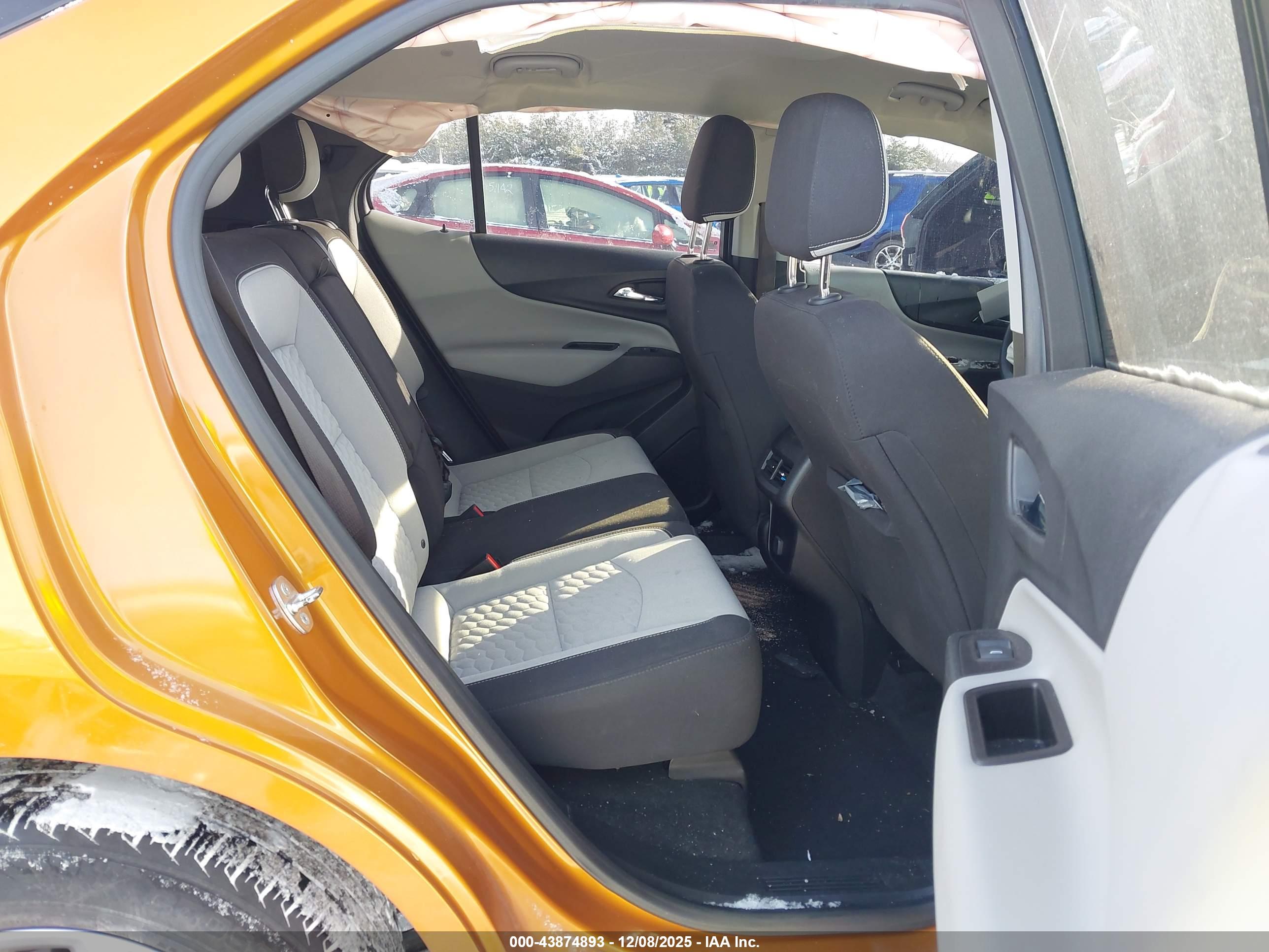 CHEVROLET EQUINOX image 8