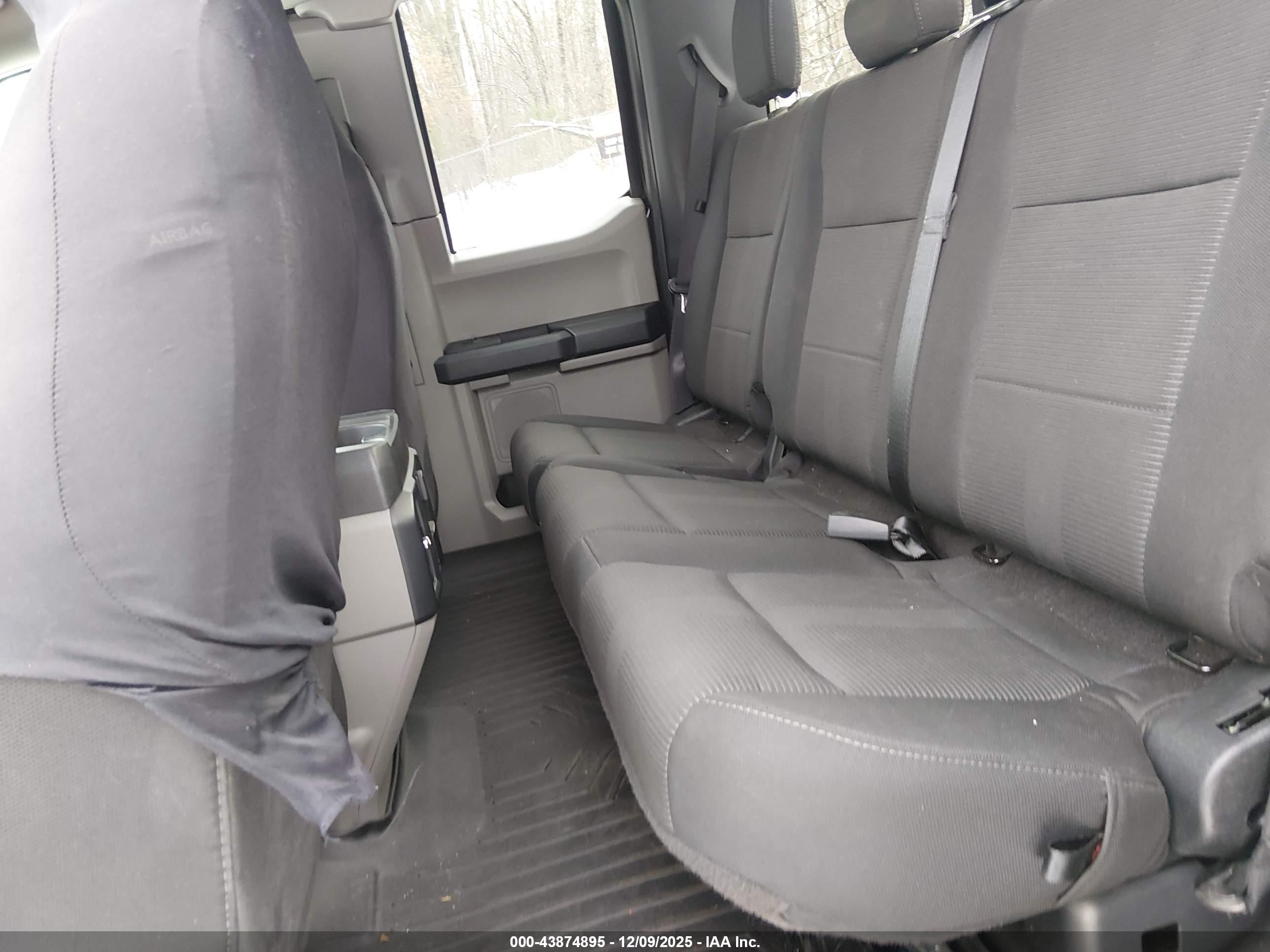FORD F-150 image 8