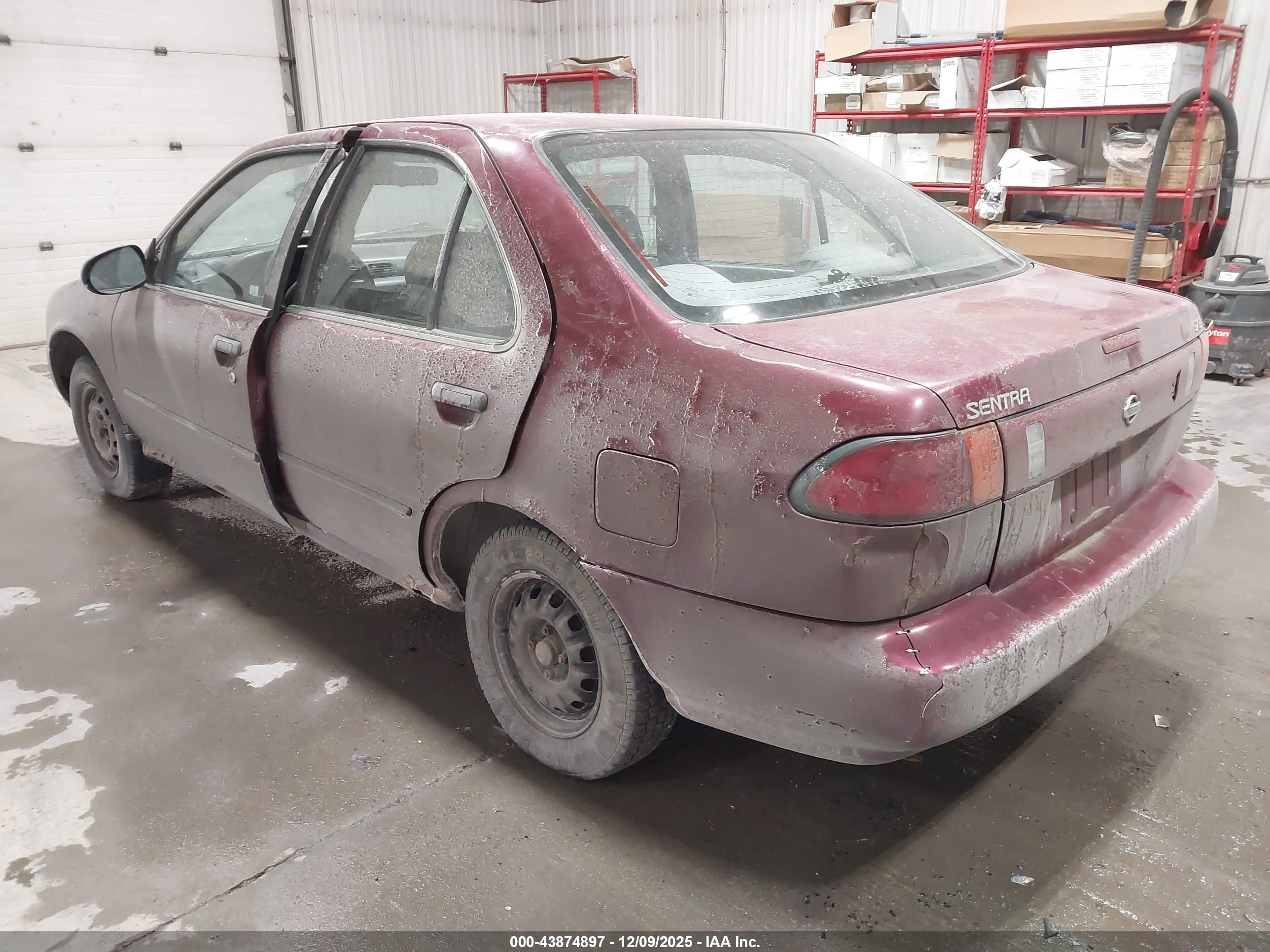 NISSAN SENTRA image 3