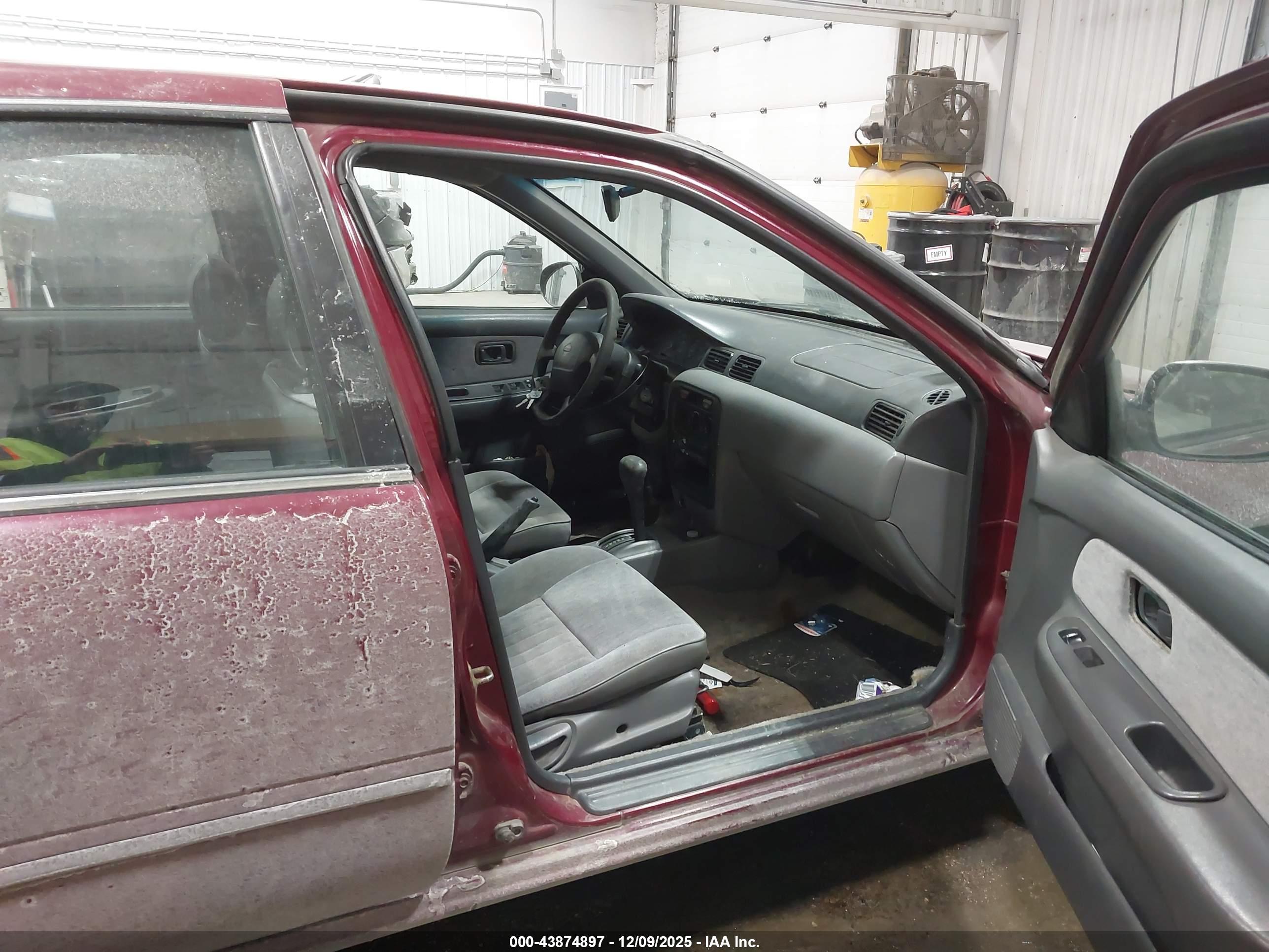 NISSAN SENTRA image 5