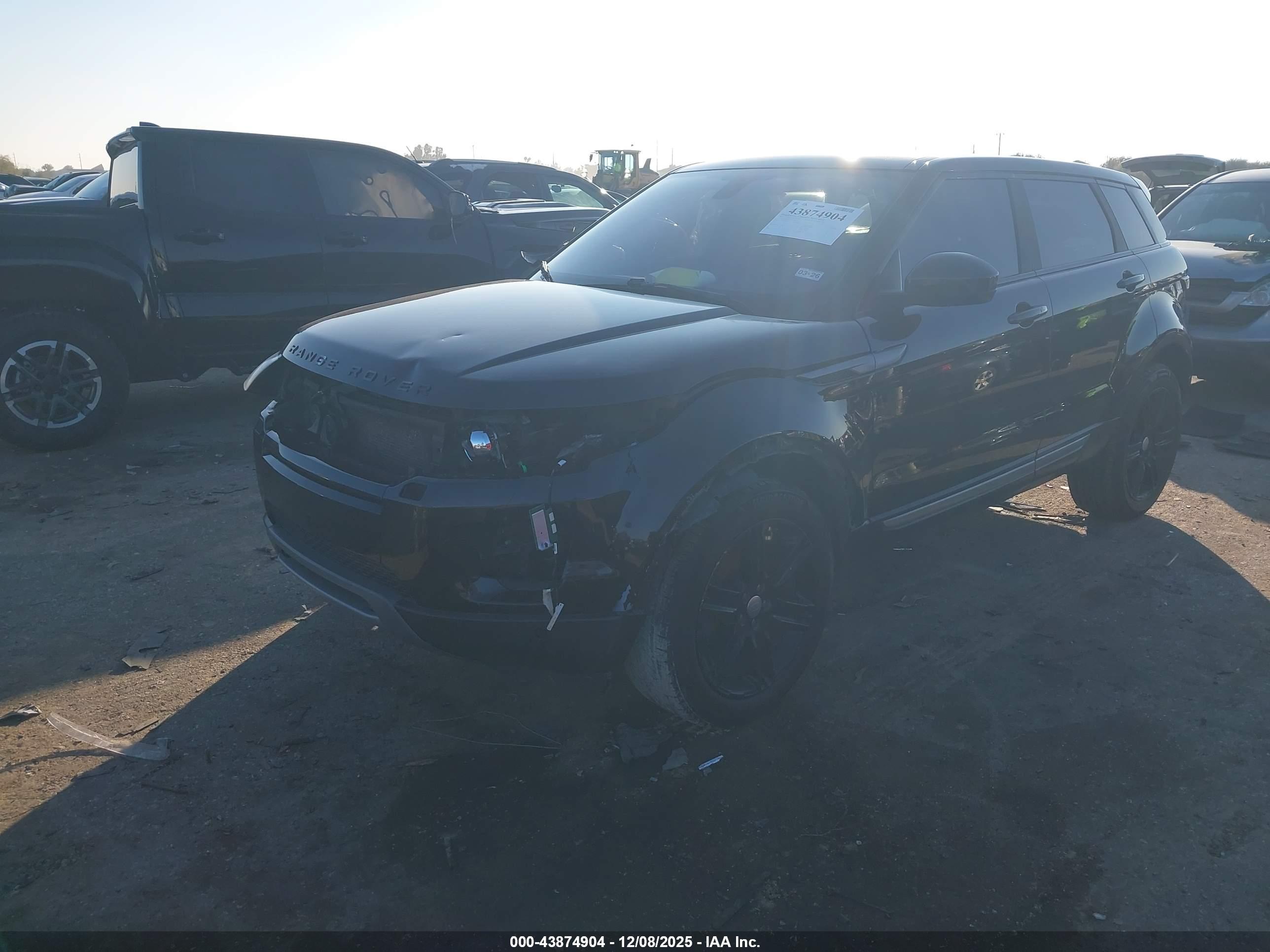 LAND ROVER image 2