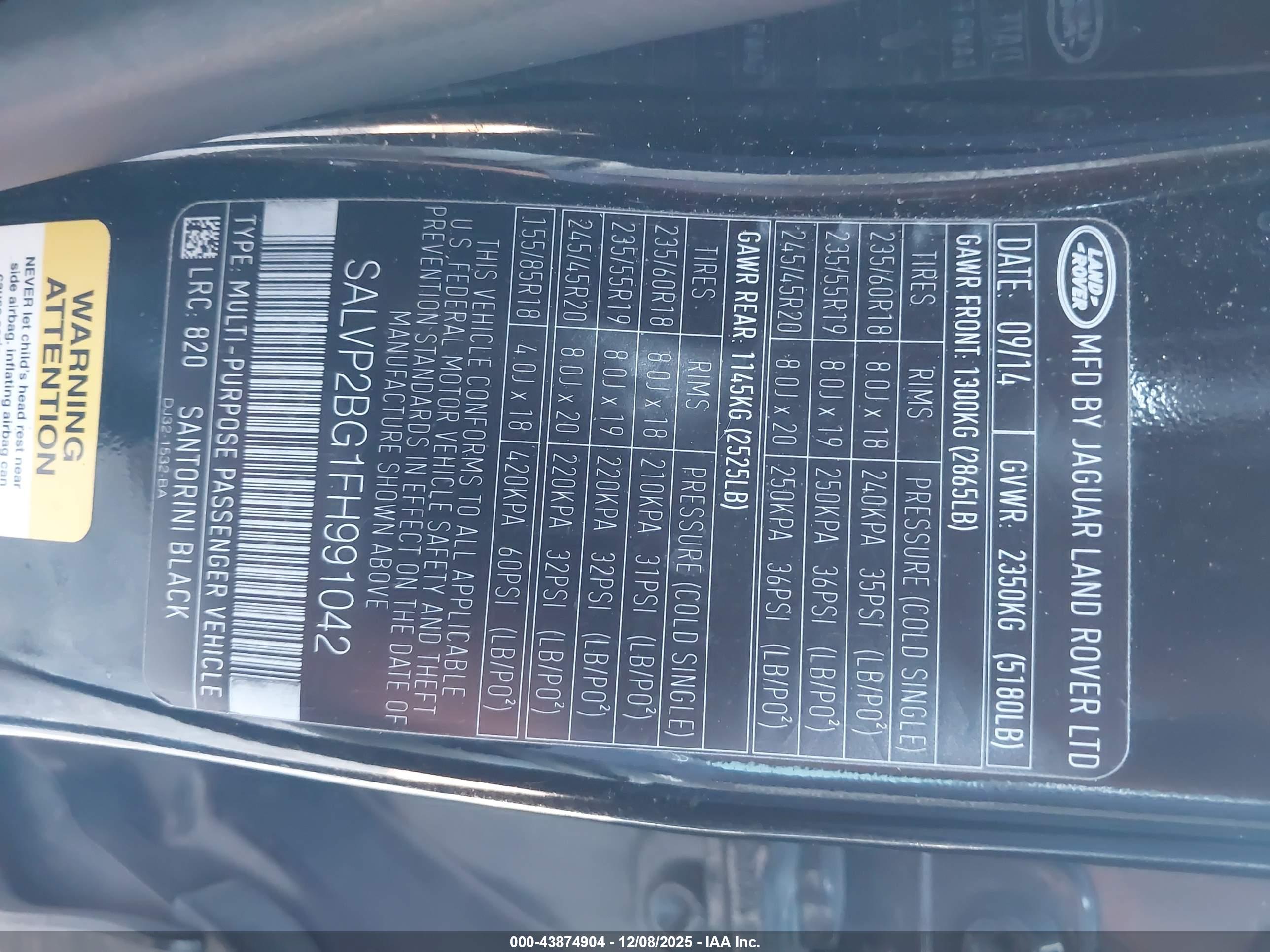 LAND ROVER image 9
