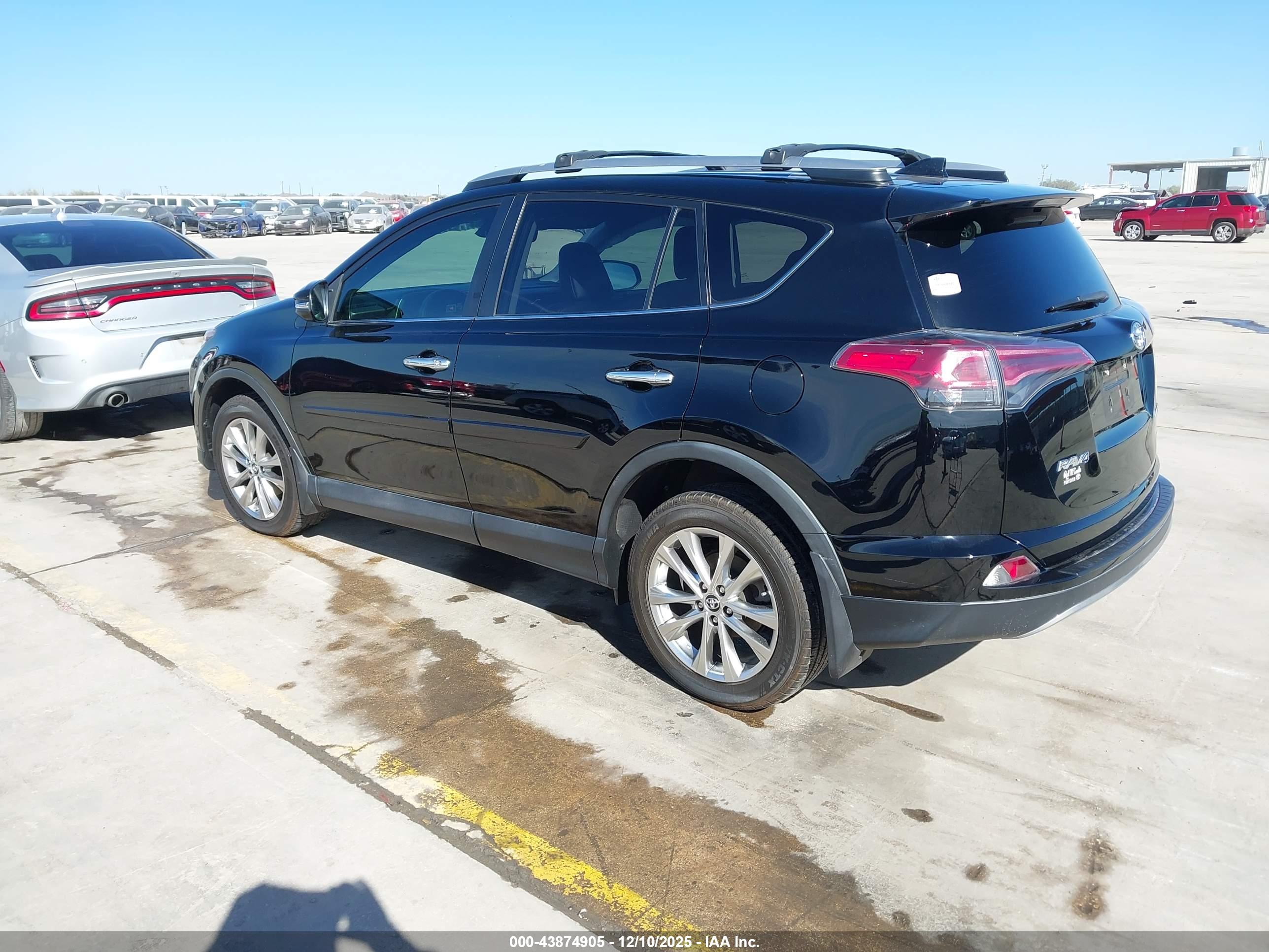 TOYOTA RAV4 image 3