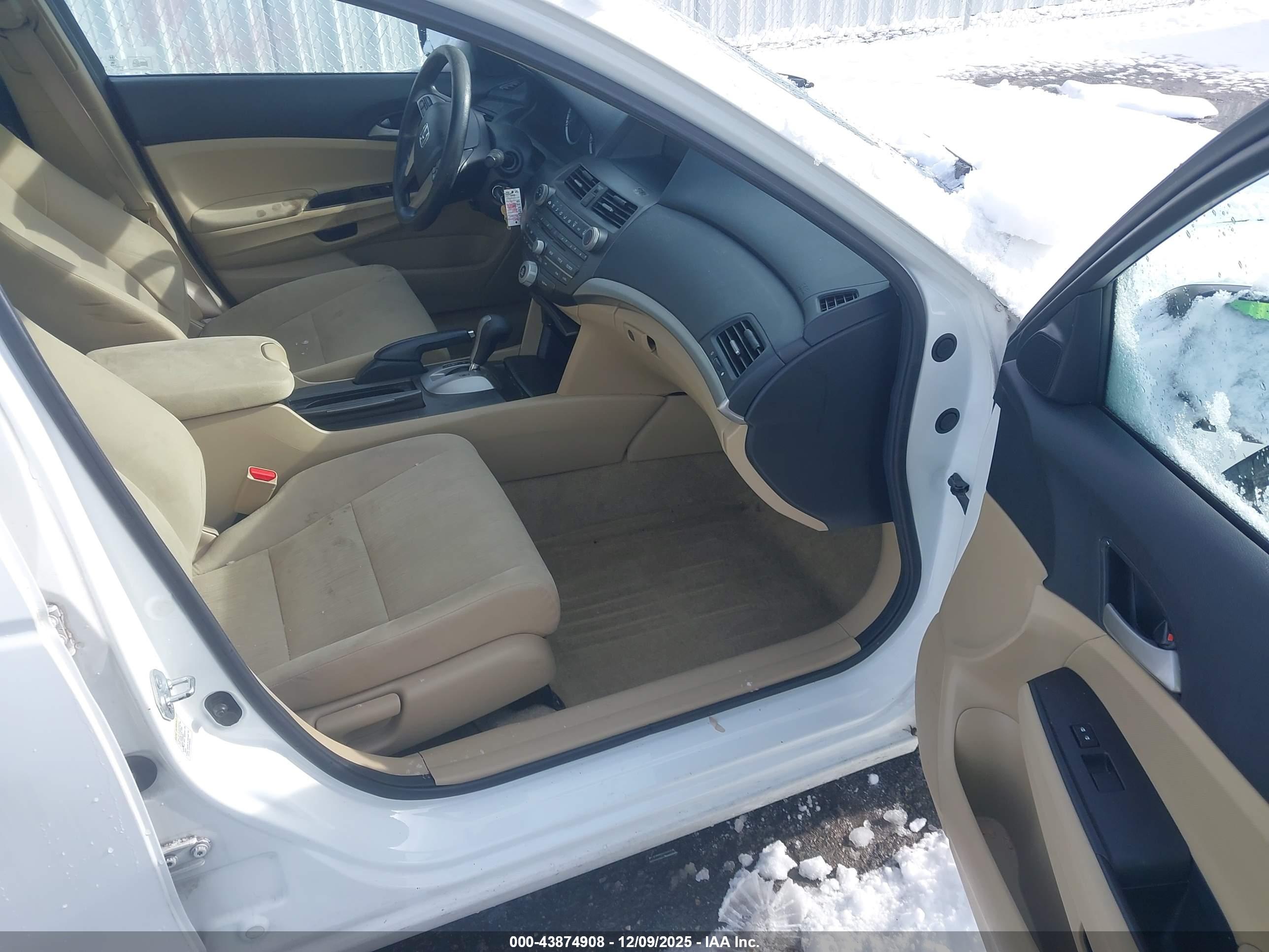 HONDA ACCORD image 5