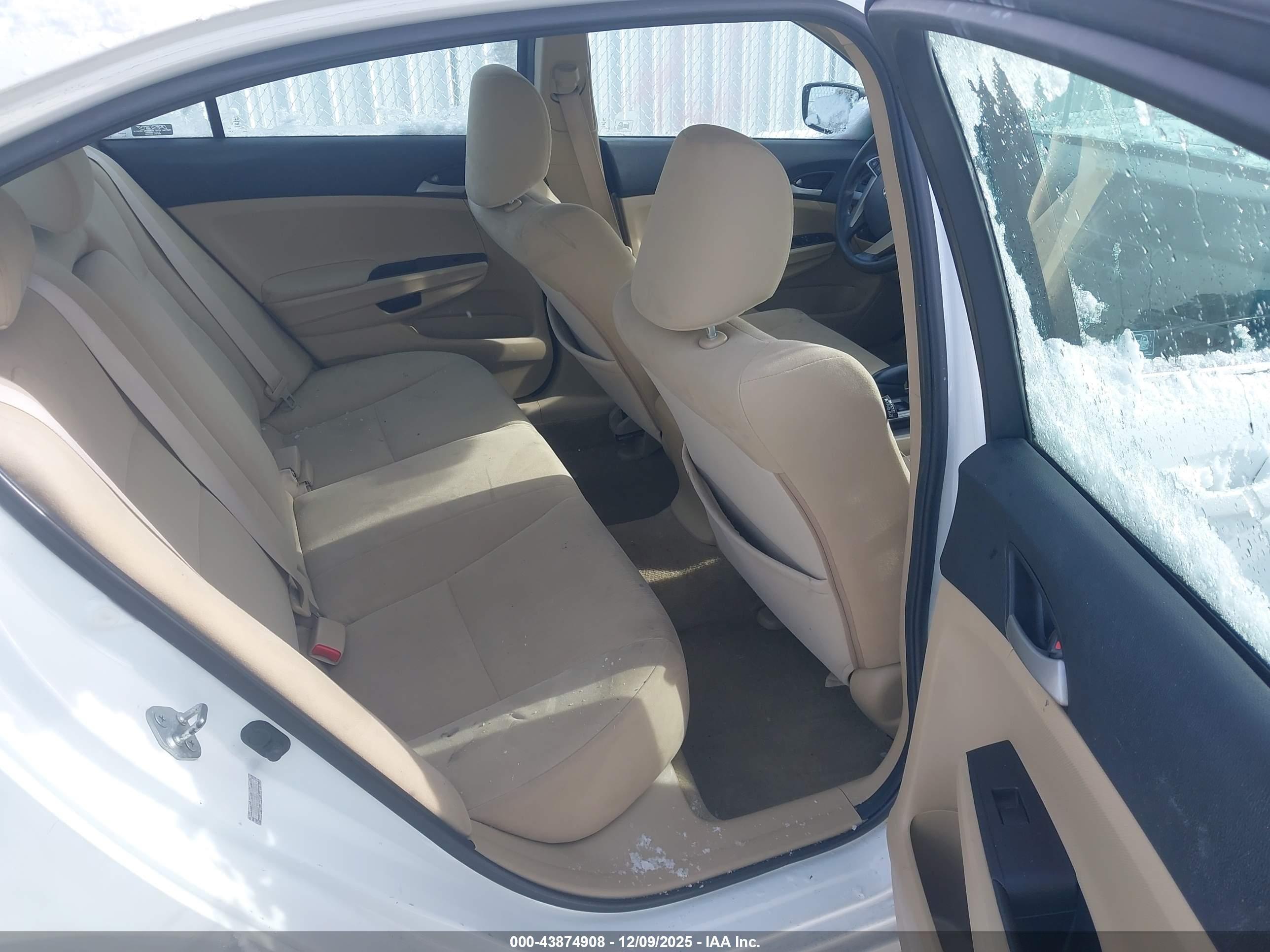 HONDA ACCORD image 8