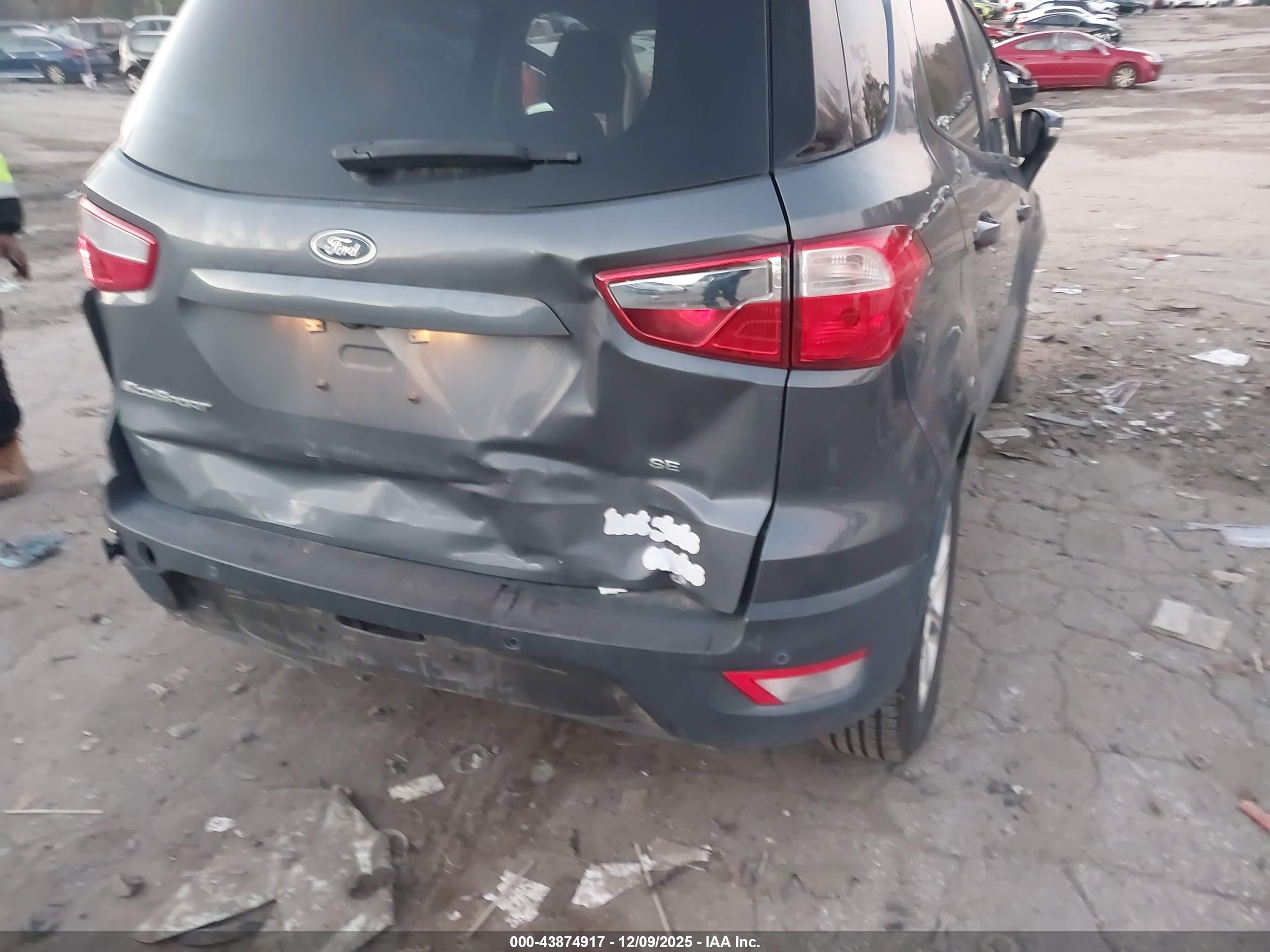 FORD ECOSPORT image 6
