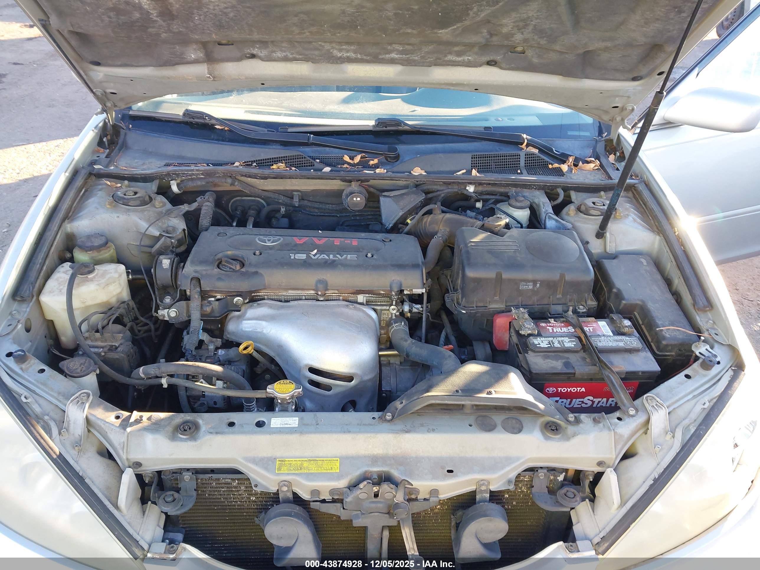 TOYOTA CAMRY image 10