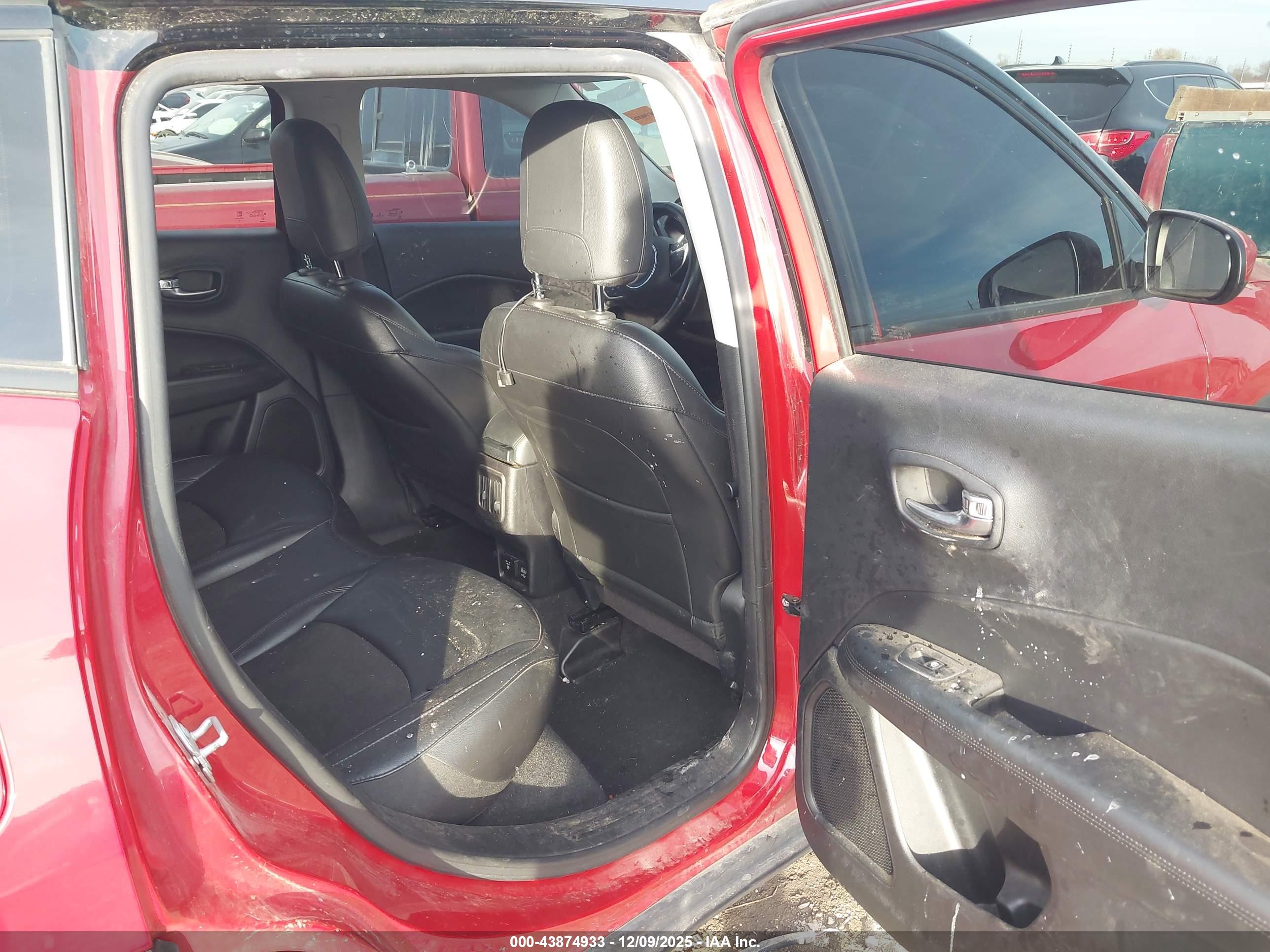 JEEP COMPASS image 8