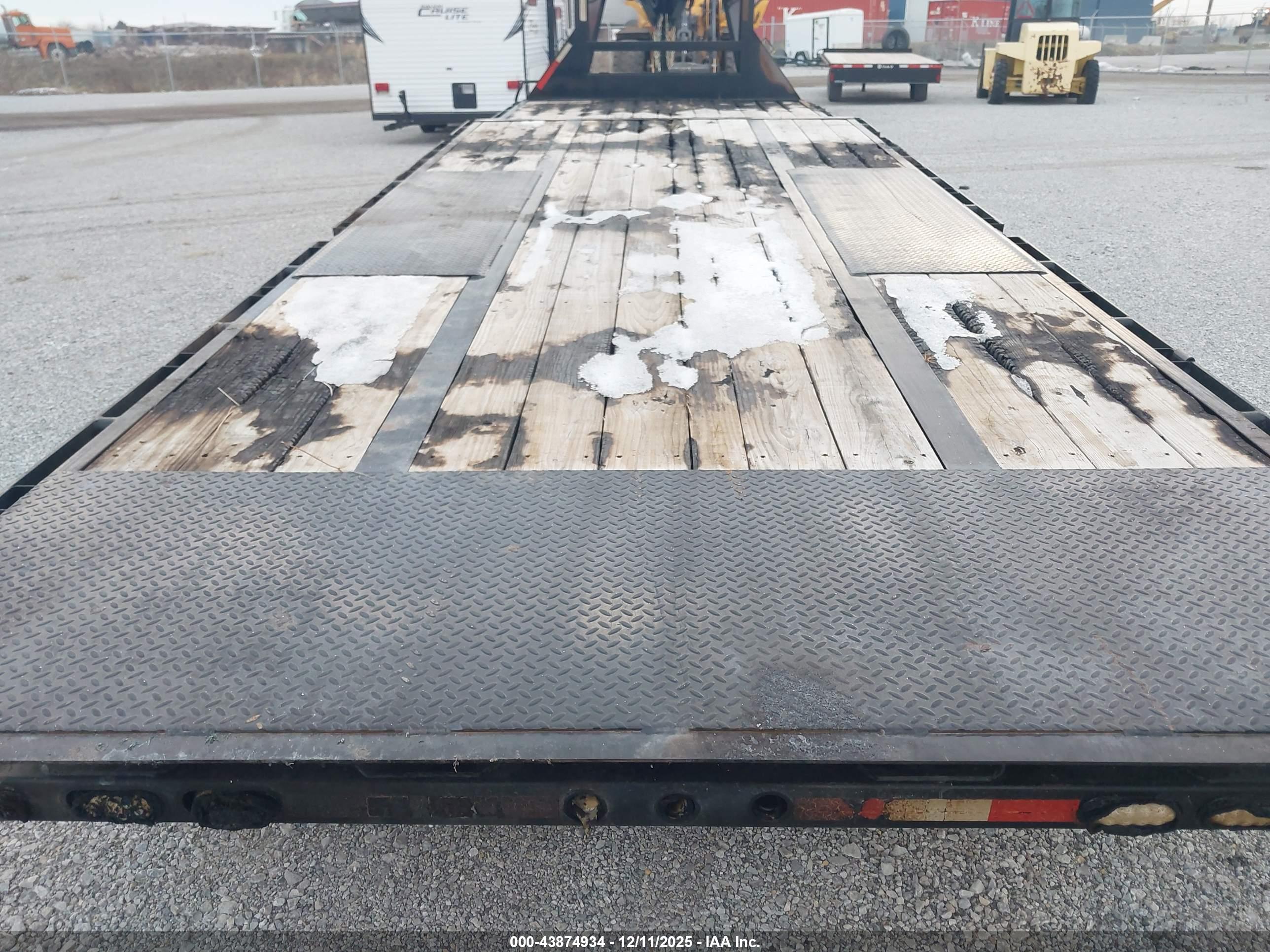 MAXEY FLAT image 8