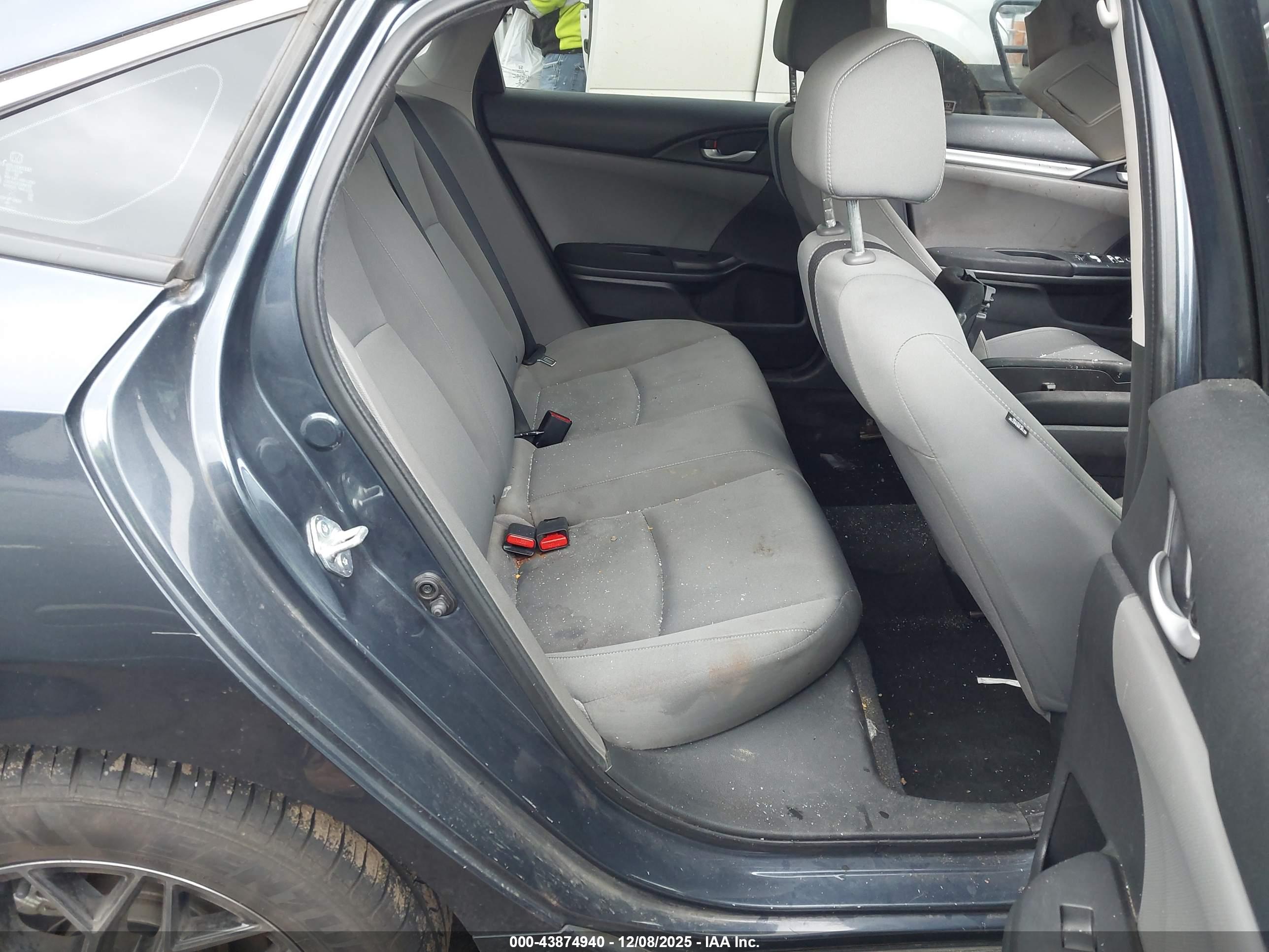 HONDA CIVIC image 8