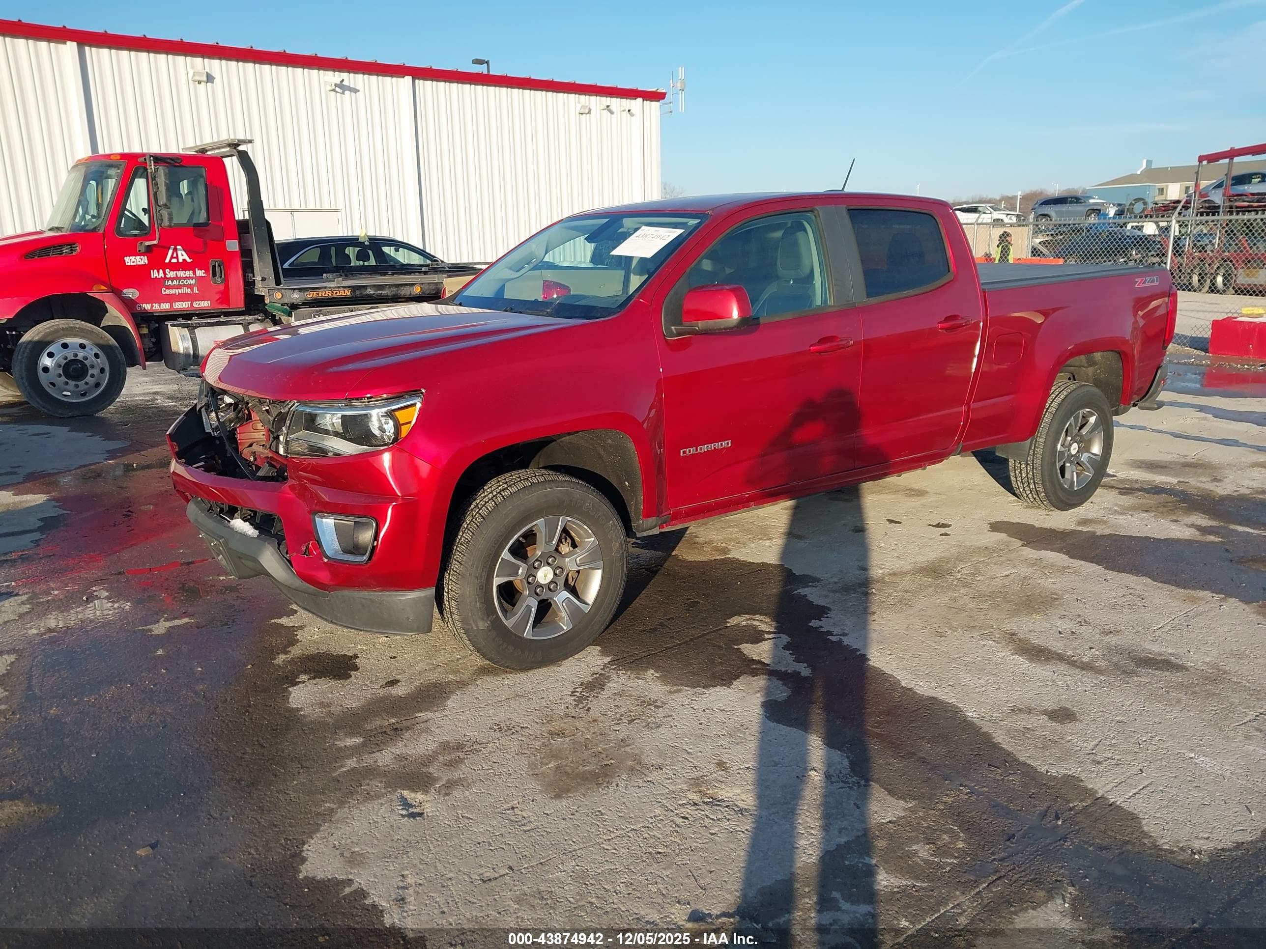 CHEVROLET COLORADO image 2