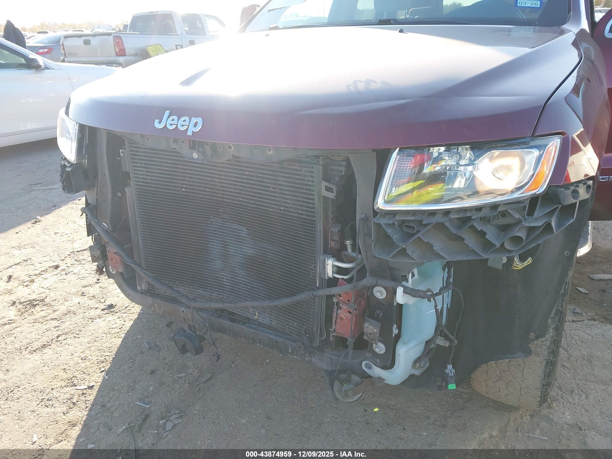 JEEP GRAND image 6