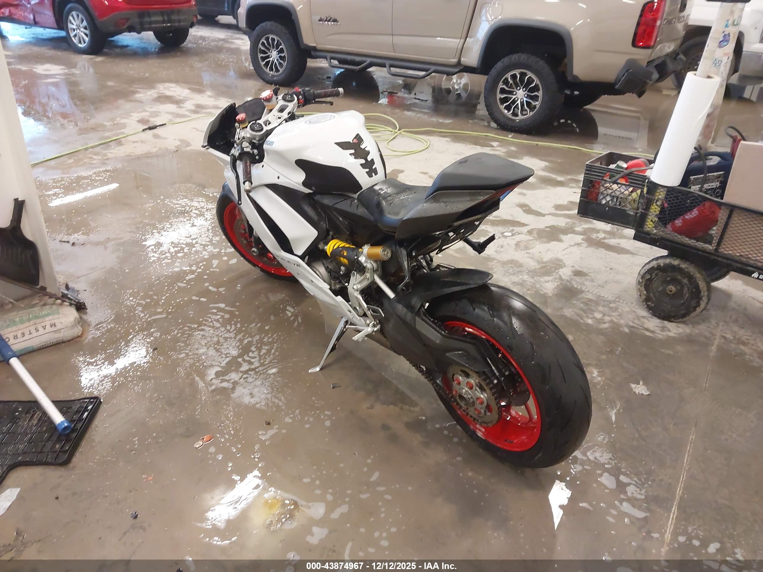 DUCATI PANIGALE image 3