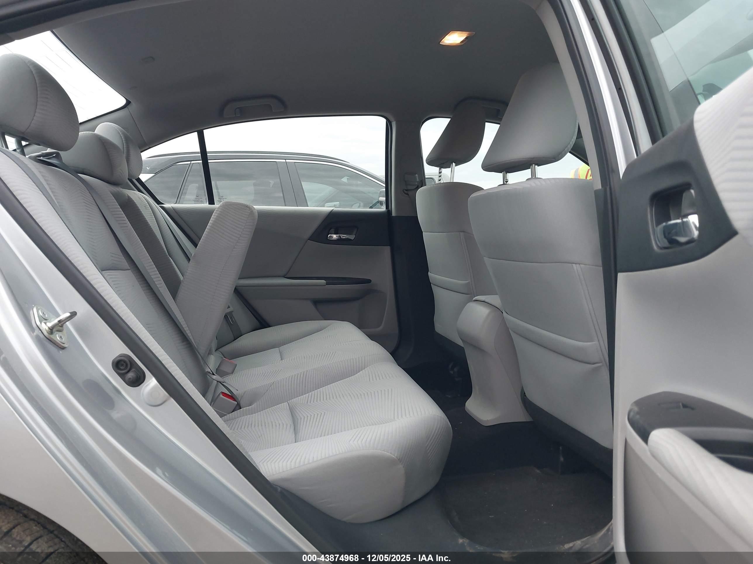 HONDA ACCORD image 8