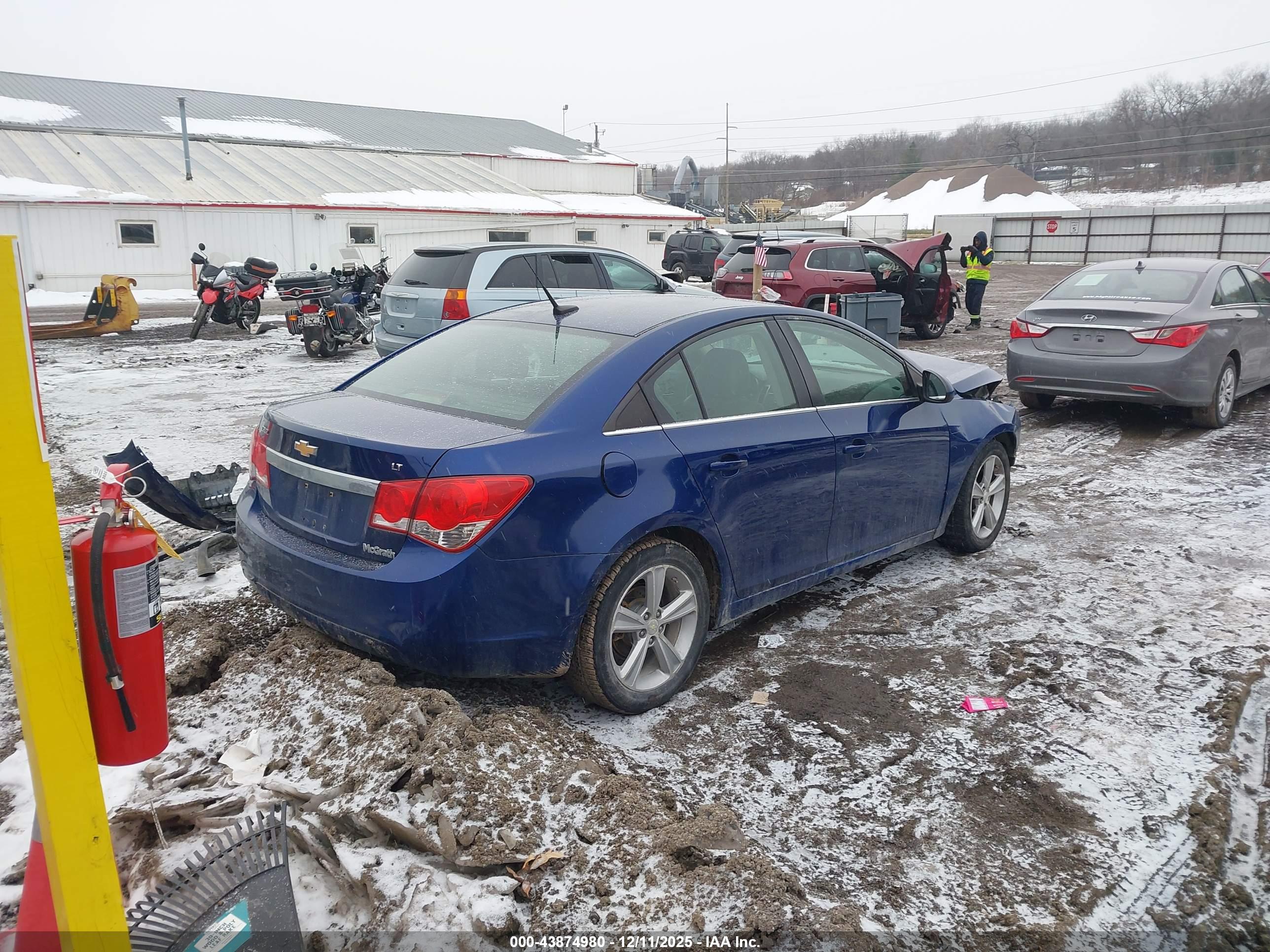 CHEVROLET CRUZE image 4