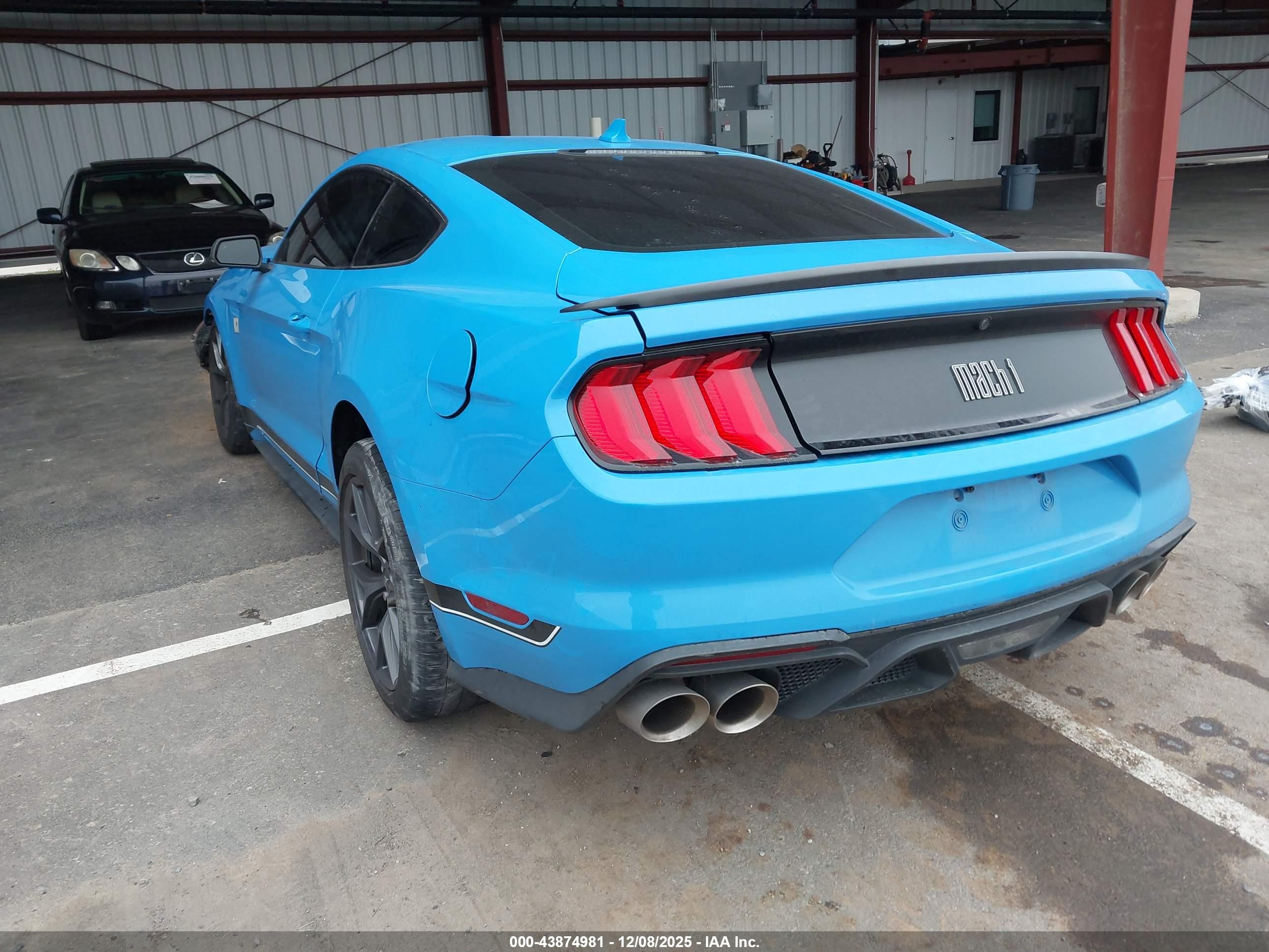 FORD MUSTANG image 3