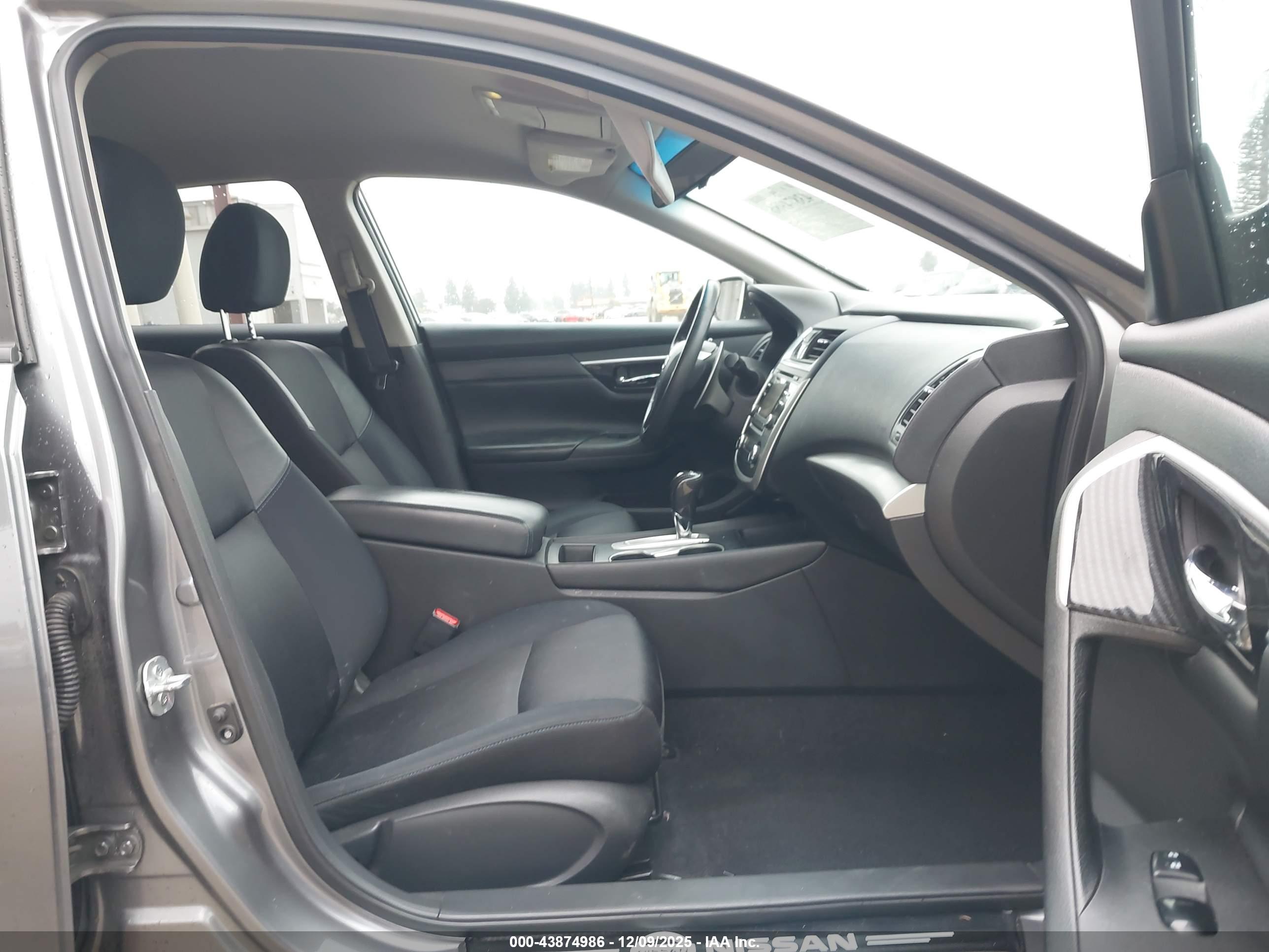 NISSAN ALTIMA image 5
