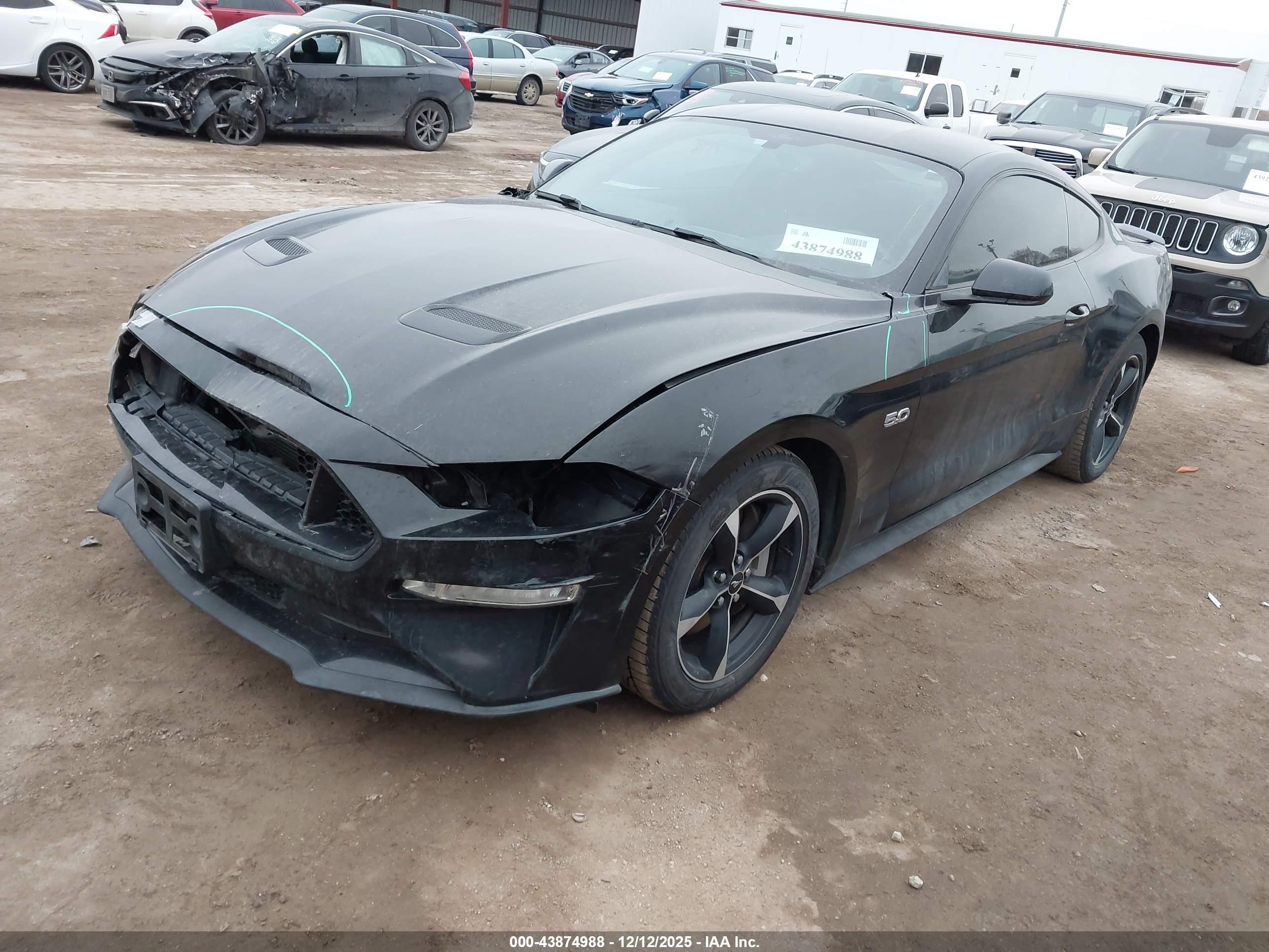 FORD MUSTANG image 2