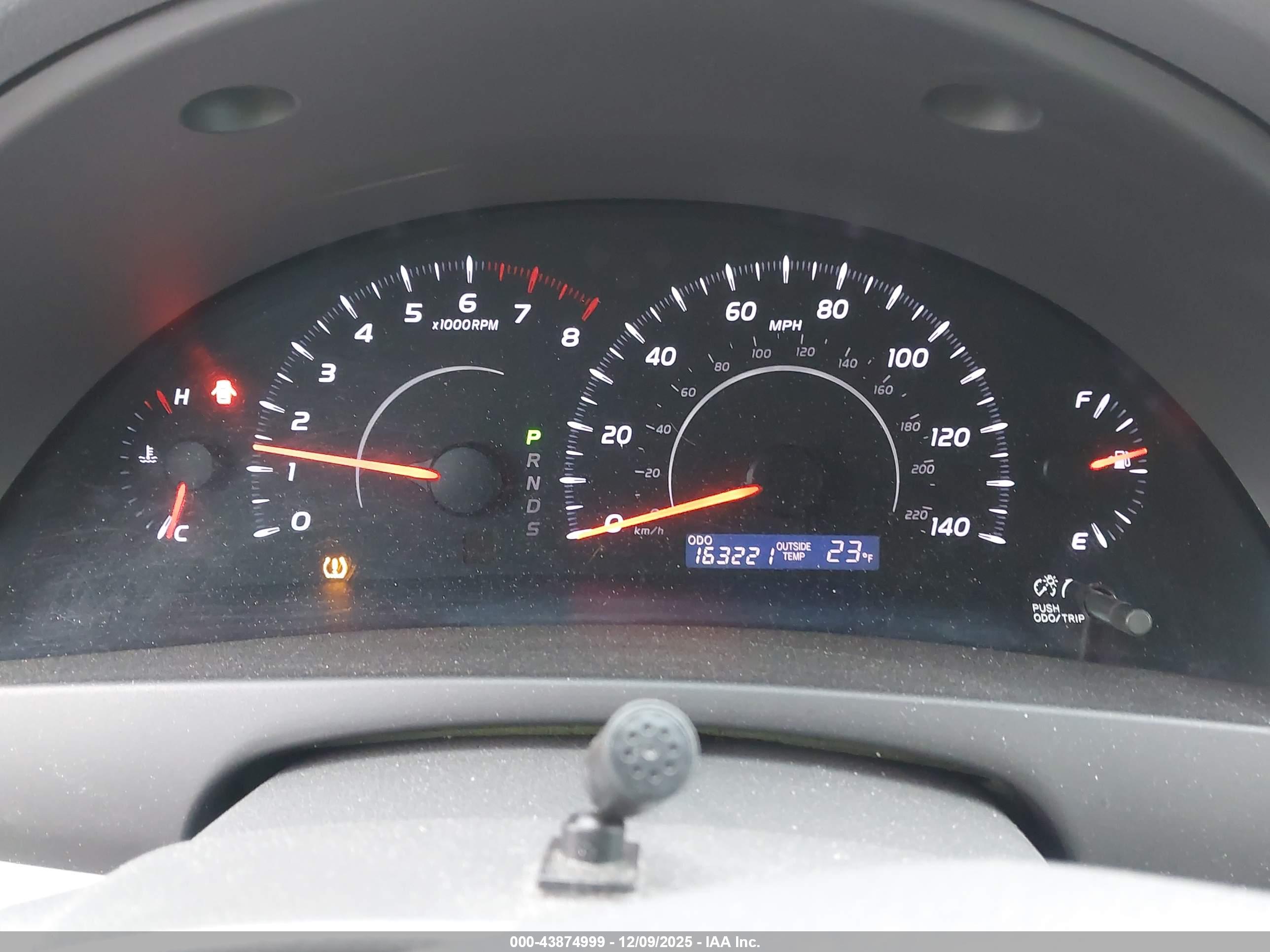TOYOTA CAMRY image 7