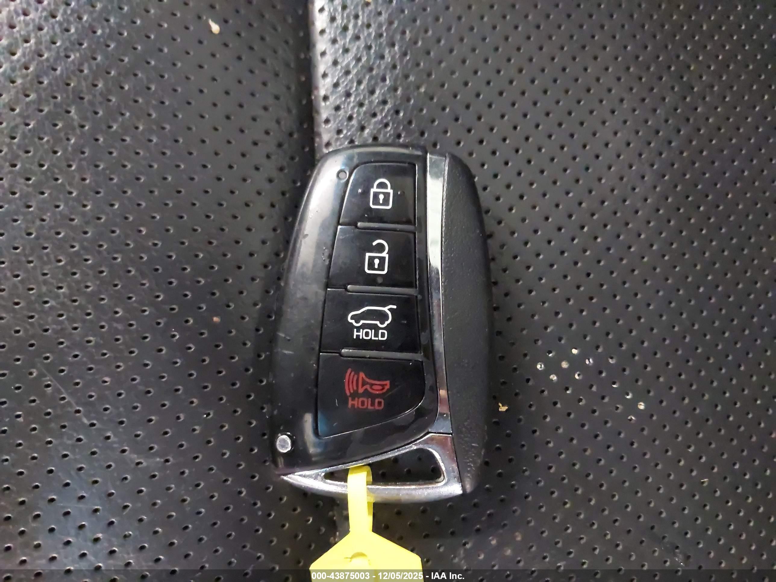 HYUNDAI SANTA image 11