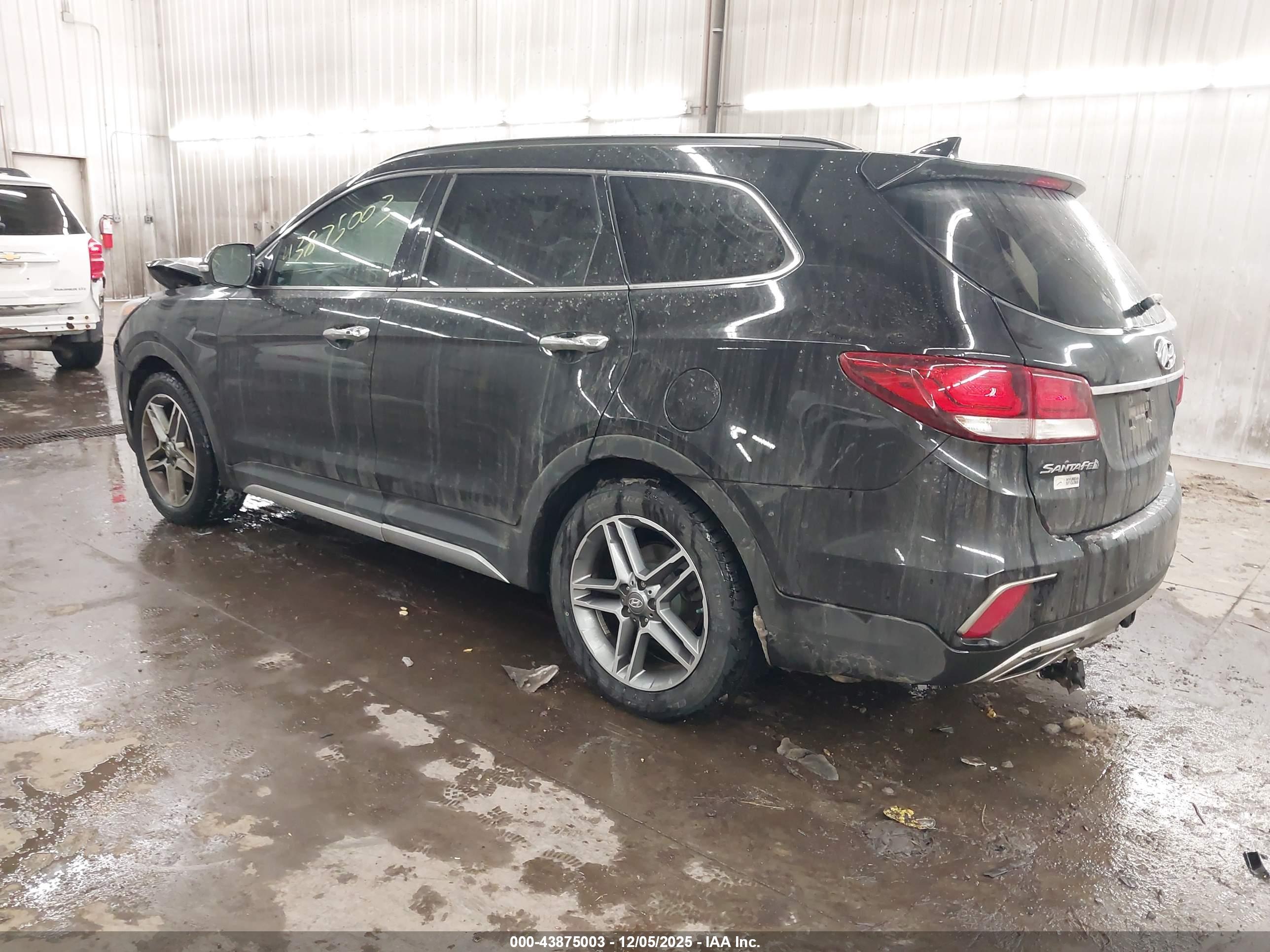 HYUNDAI SANTA image 3