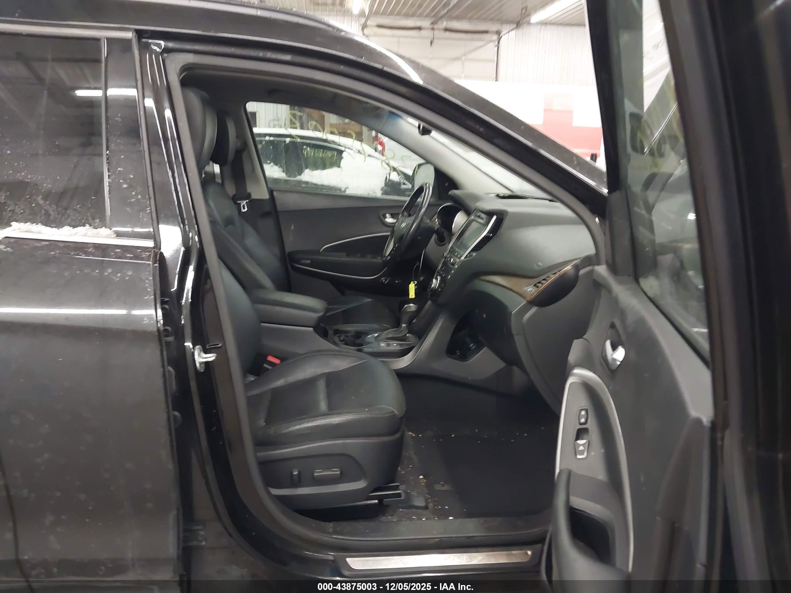 HYUNDAI SANTA image 5