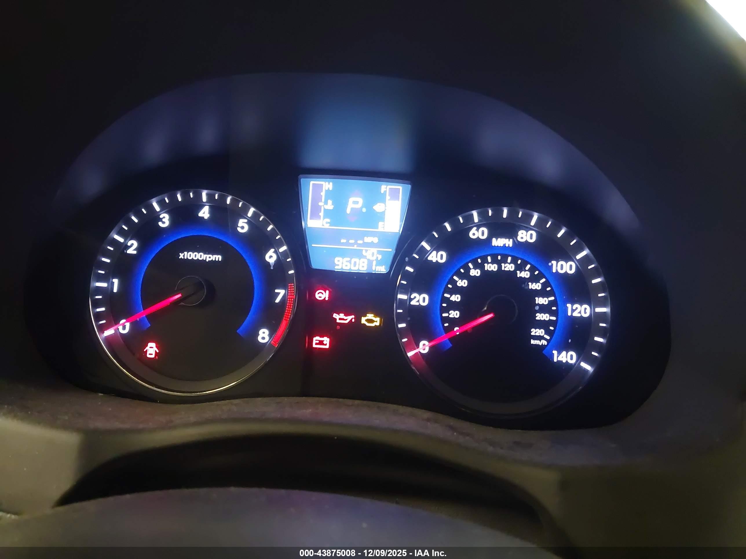 HYUNDAI ACCENT image 7